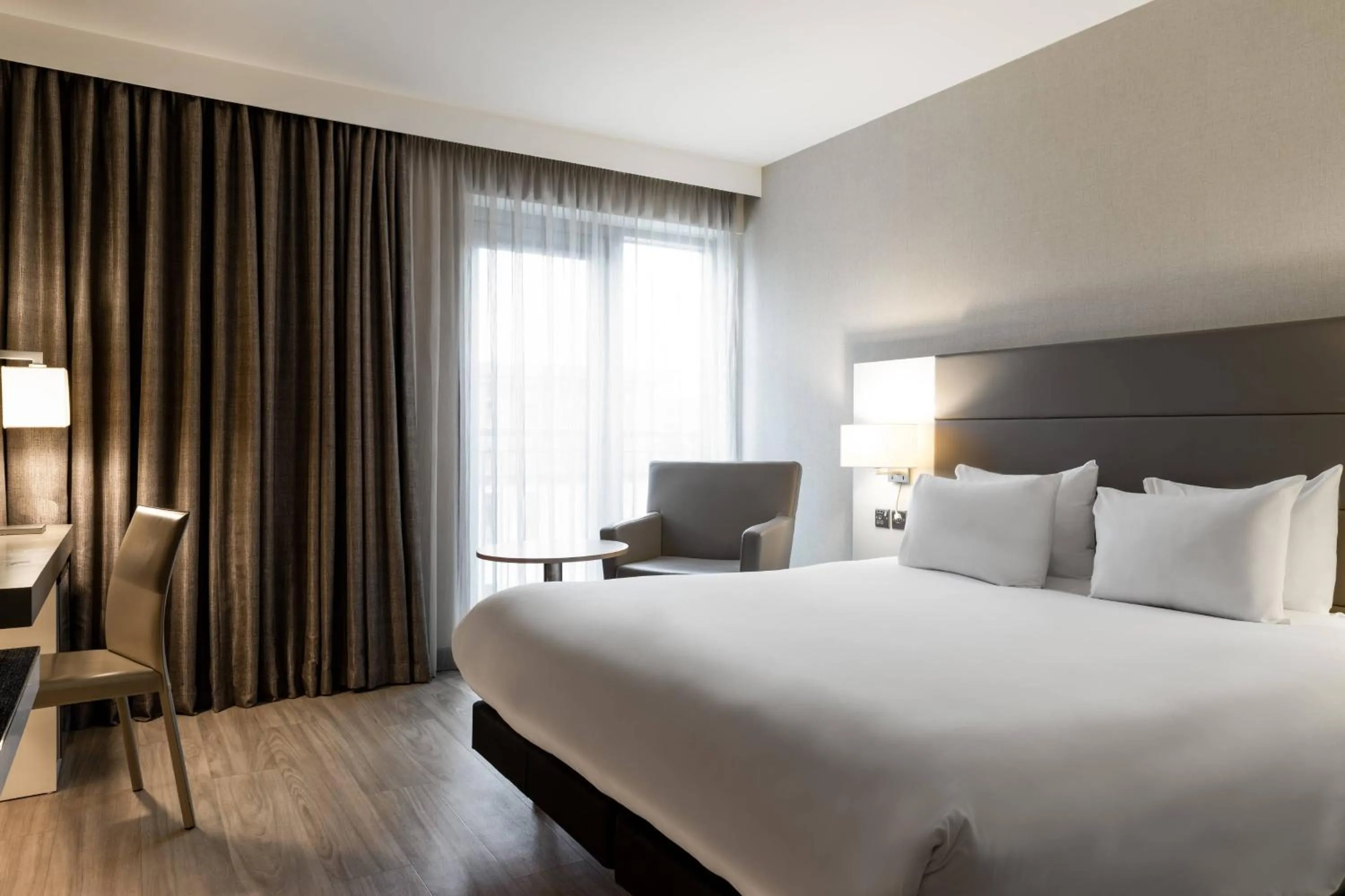 Photo of the whole room, Bed in AC Hotel by Marriott Birmingham