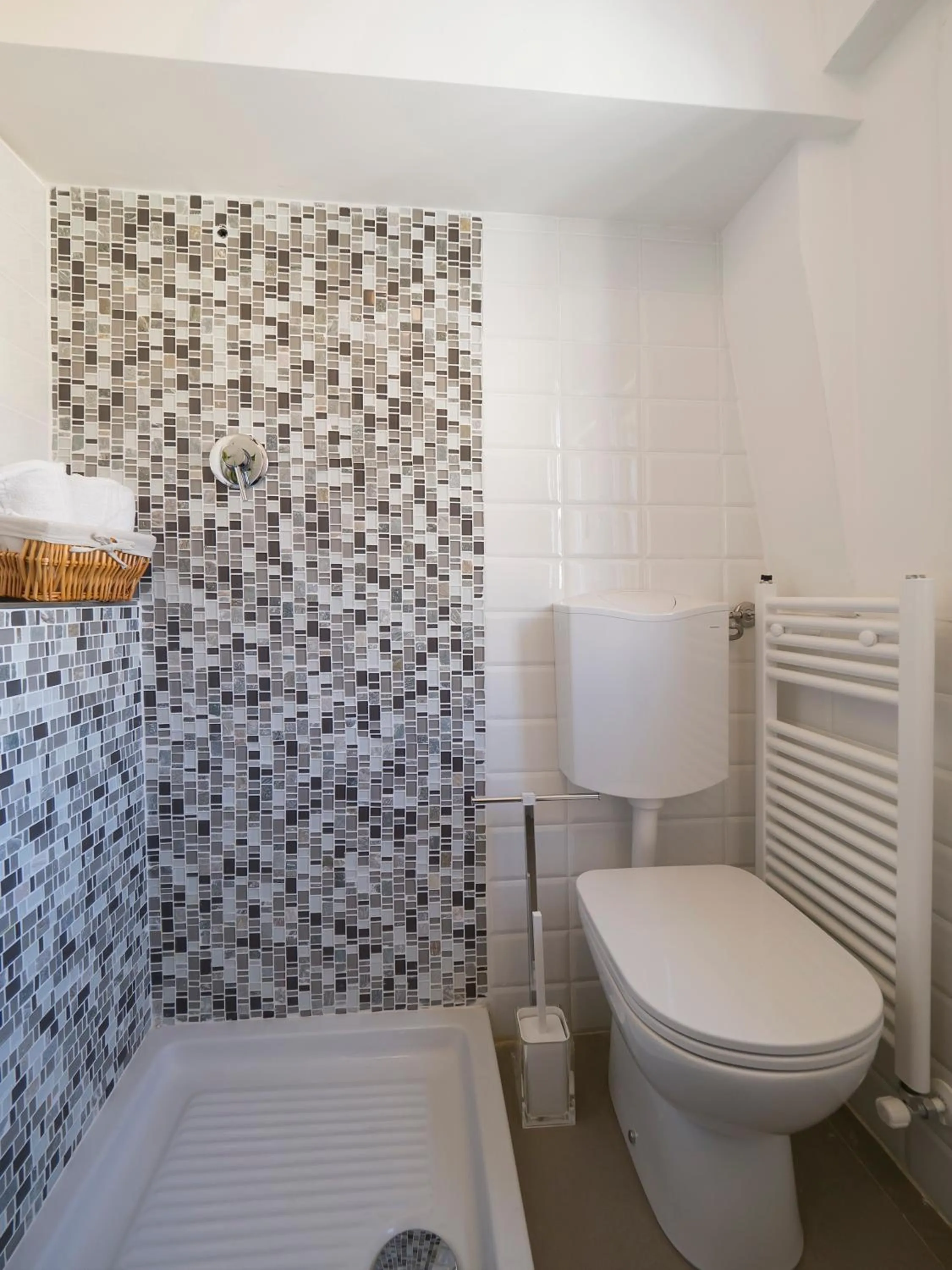 Bathroom in Majestic Rialto House by Wonderful Italy