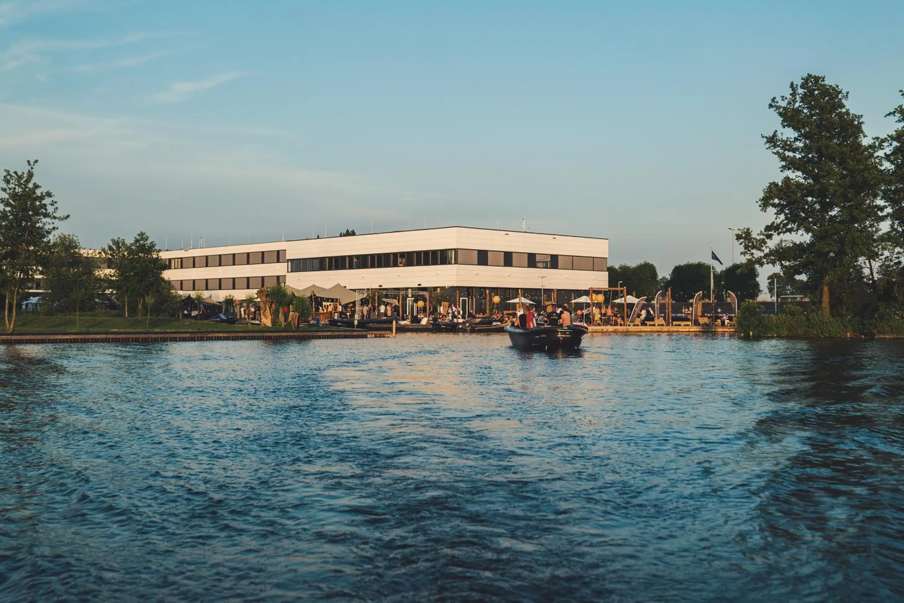 Property building in Leonardo Hotel Vinkeveen Amsterdam