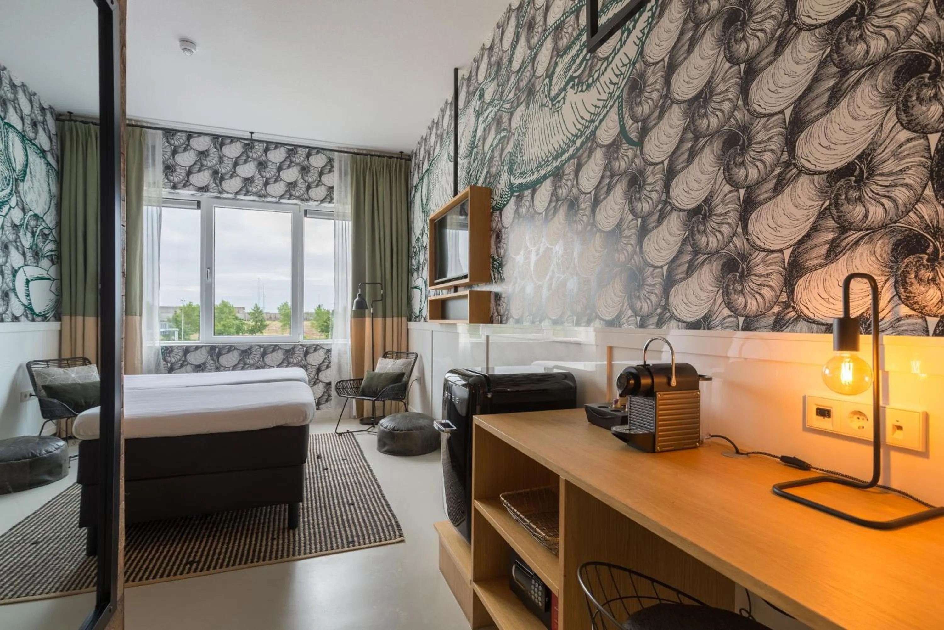 Photo of the whole room, Bed in Leonardo Hotel Vinkeveen Amsterdam
