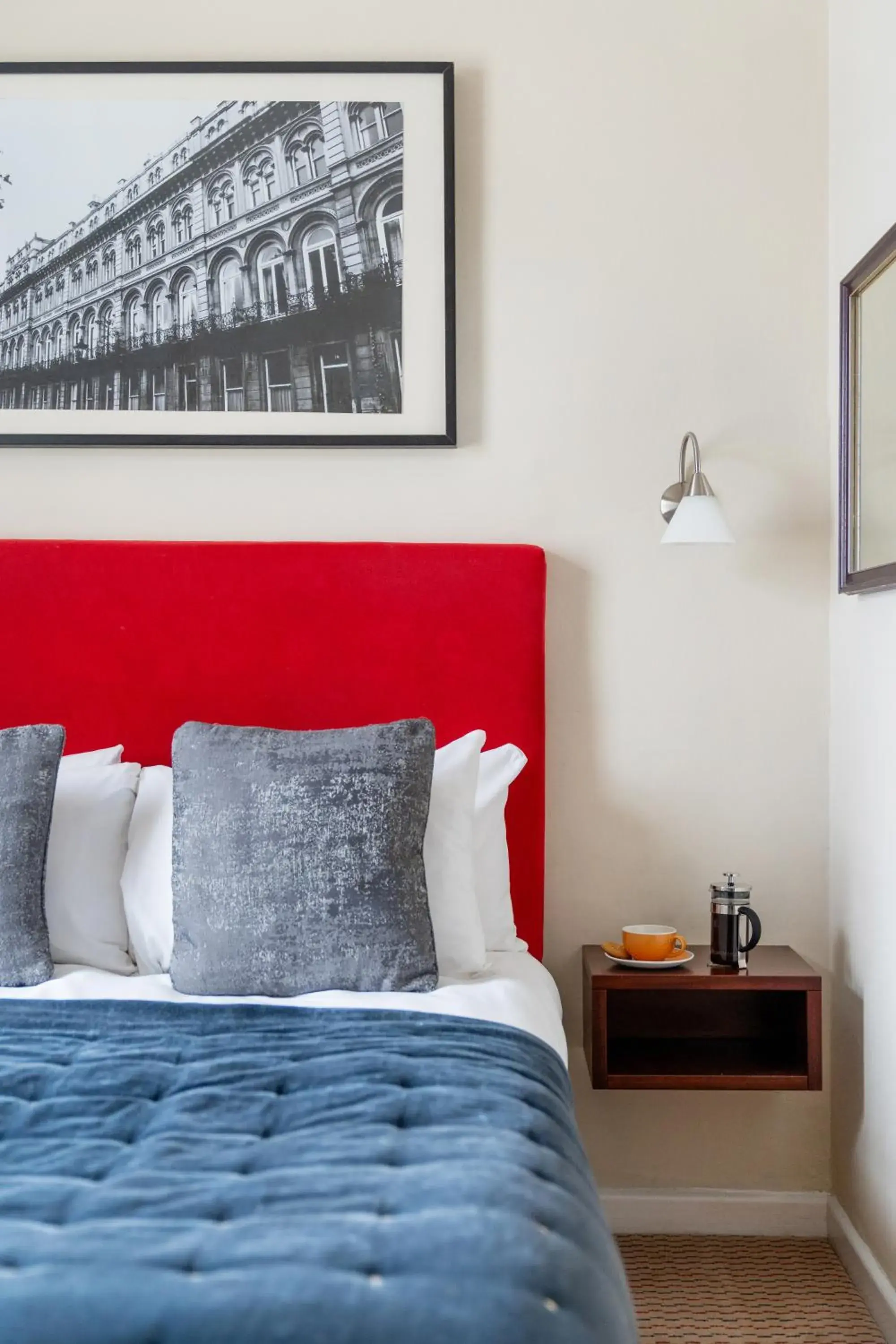 Double Room in The Clifton Hotel Bristol Double Room in The Clifton Hotel Bristol