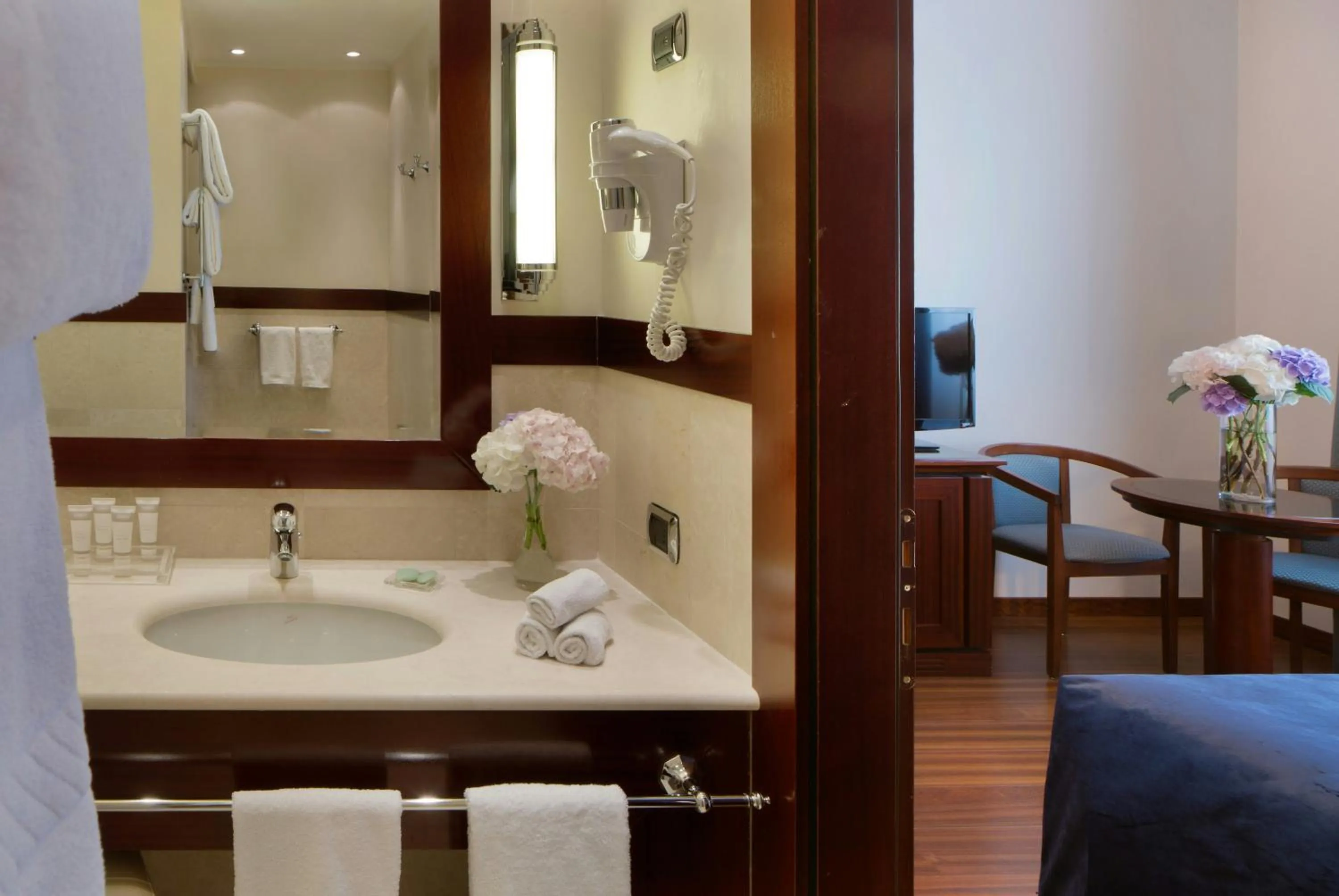 Bathroom in Starhotels Excelsior