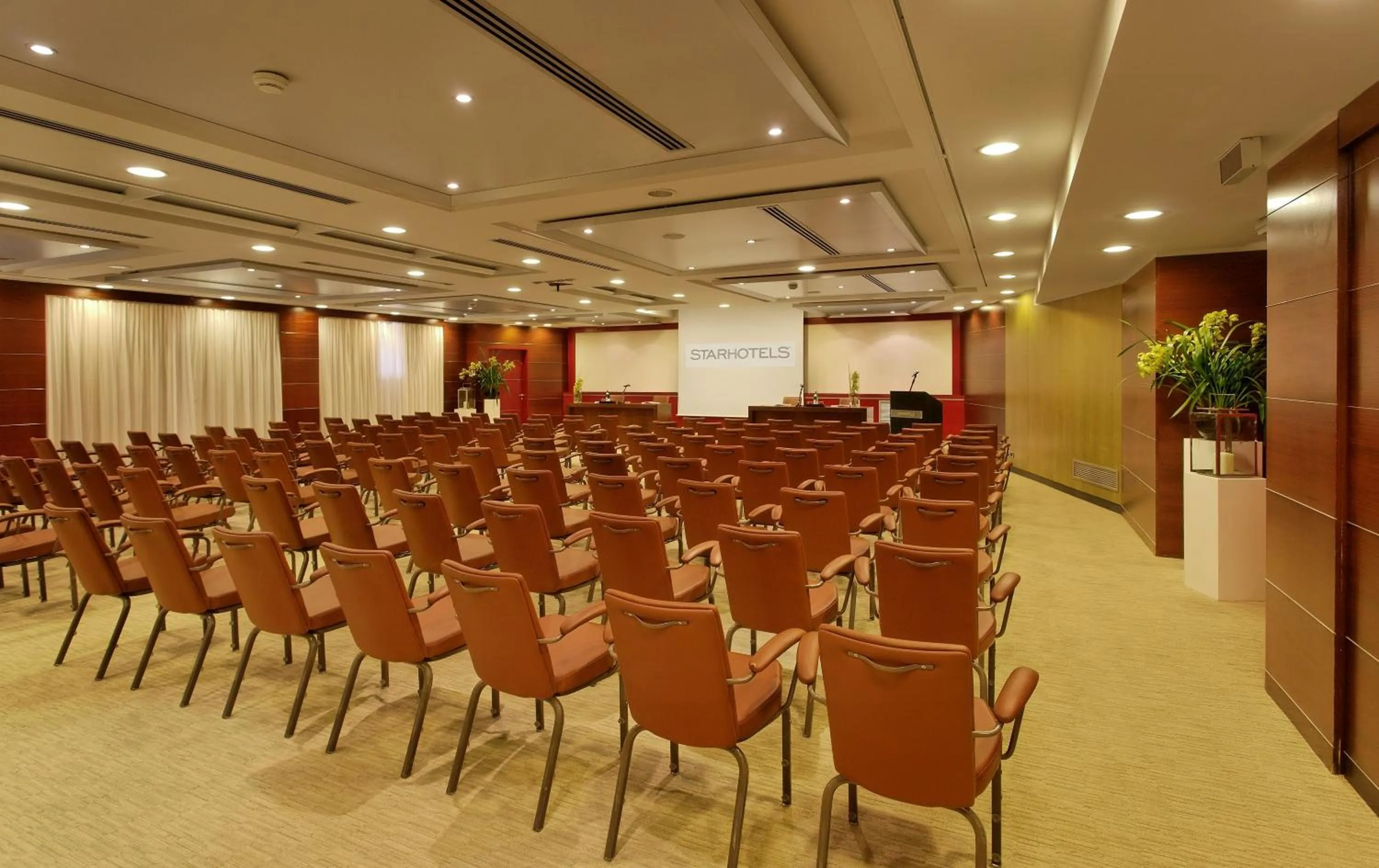 Meeting/conference room in Starhotels Michelangelo Florence