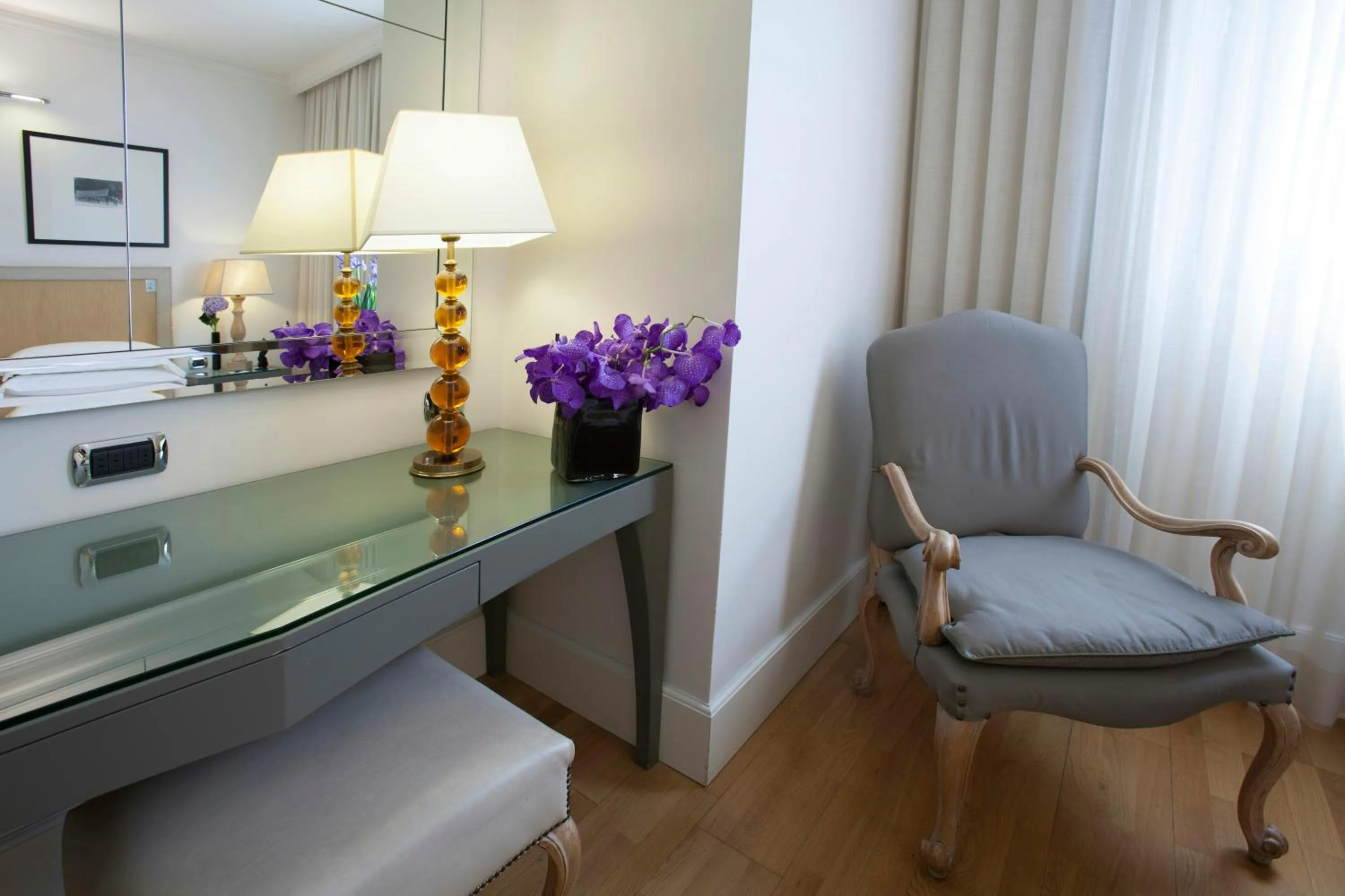 Bedroom in Starhotels Tuscany