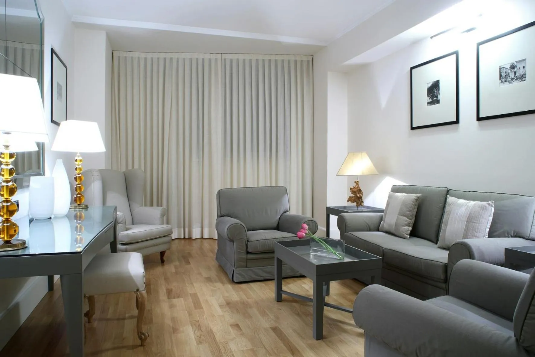 Photo of the whole room in Starhotels Tuscany