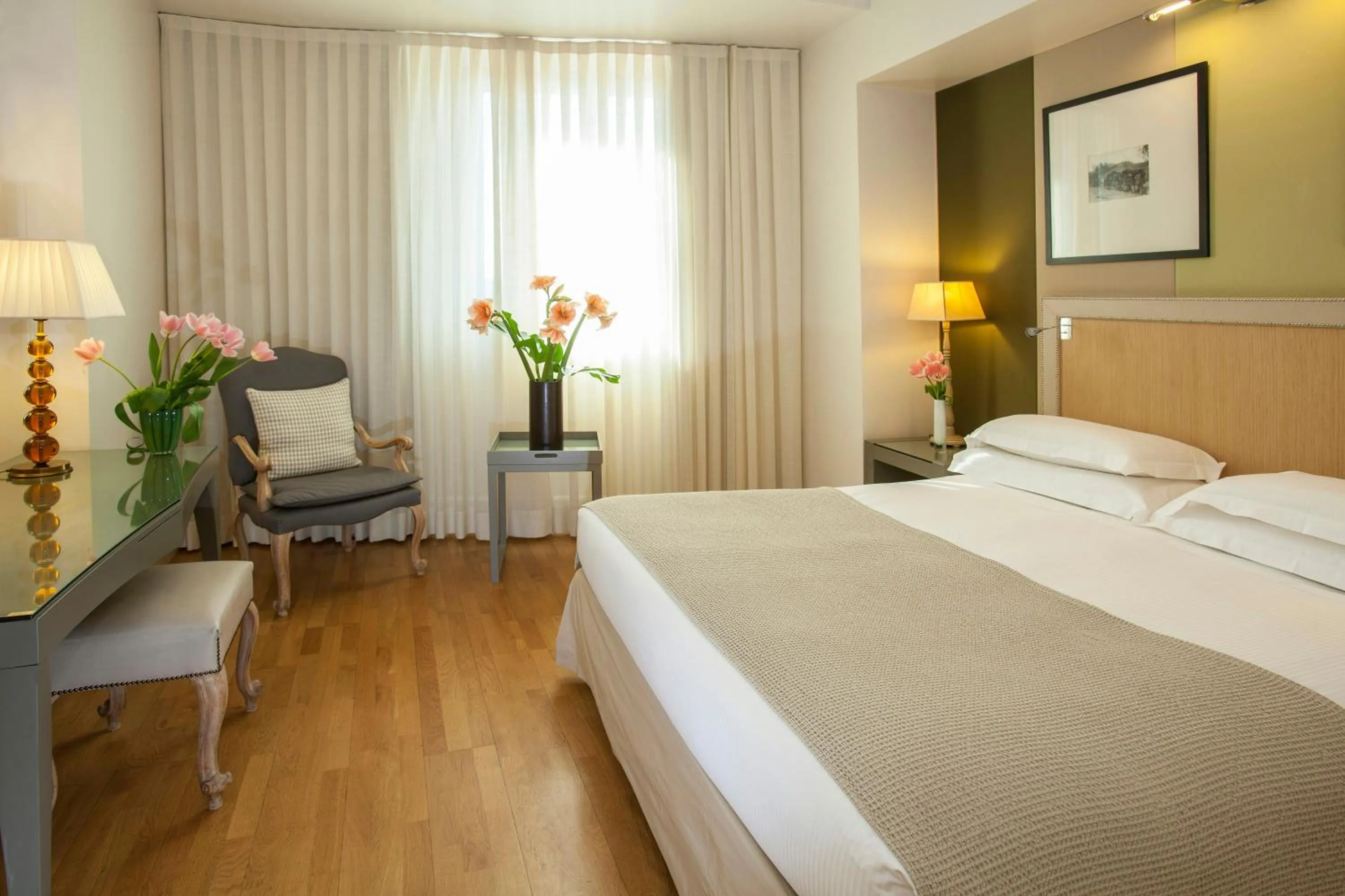 Photo of the whole room, Bed in Starhotels Tuscany