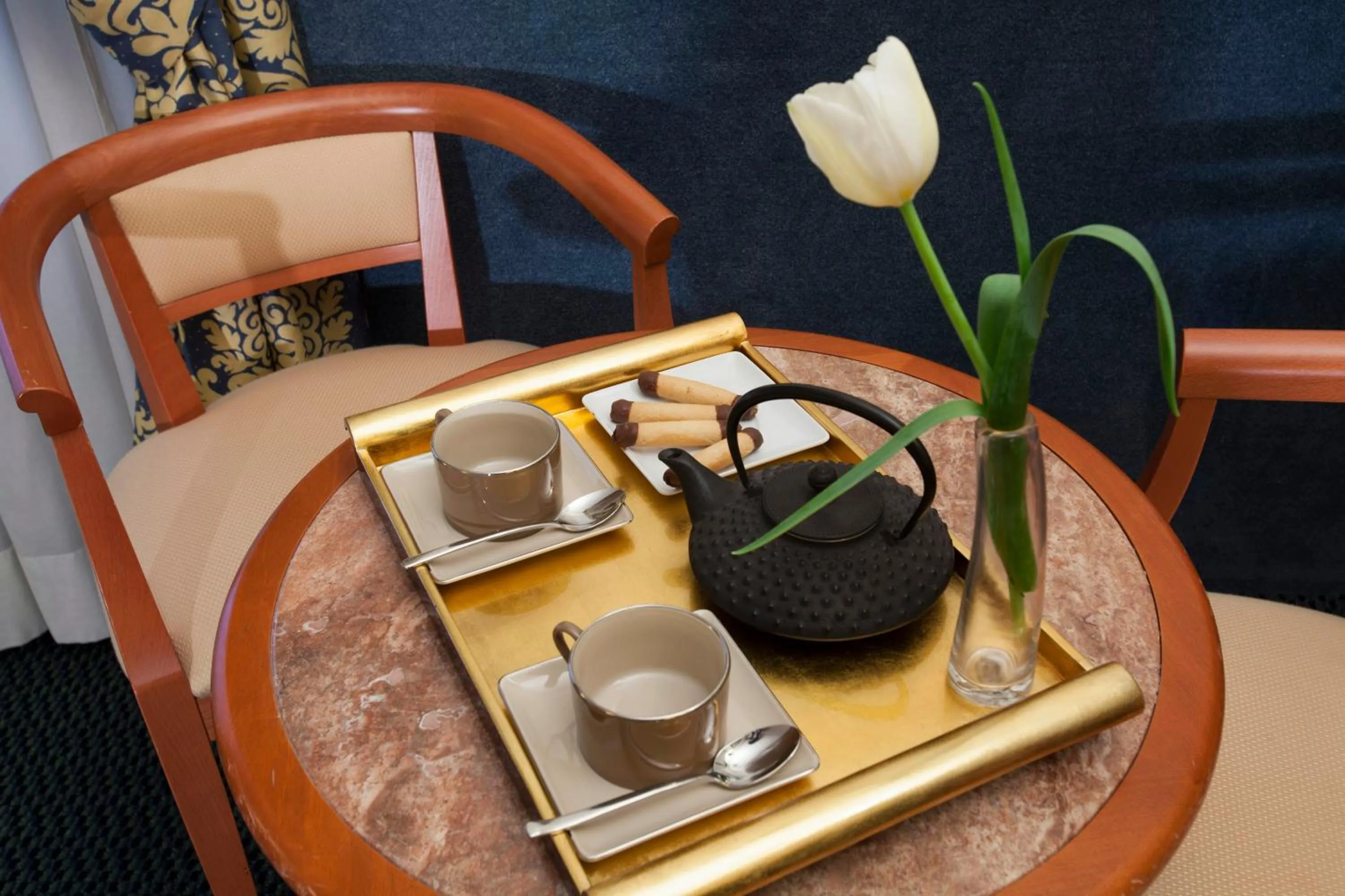 Bedroom in Starhotels Vespucci