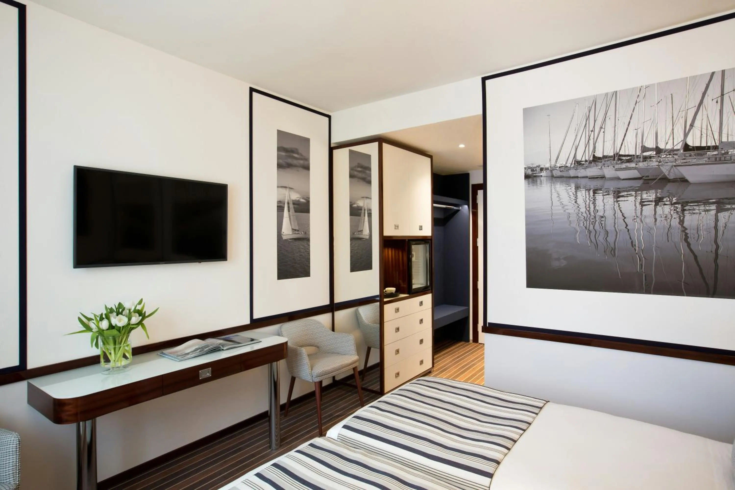 Photo of the whole room, Bed in Starhotels President