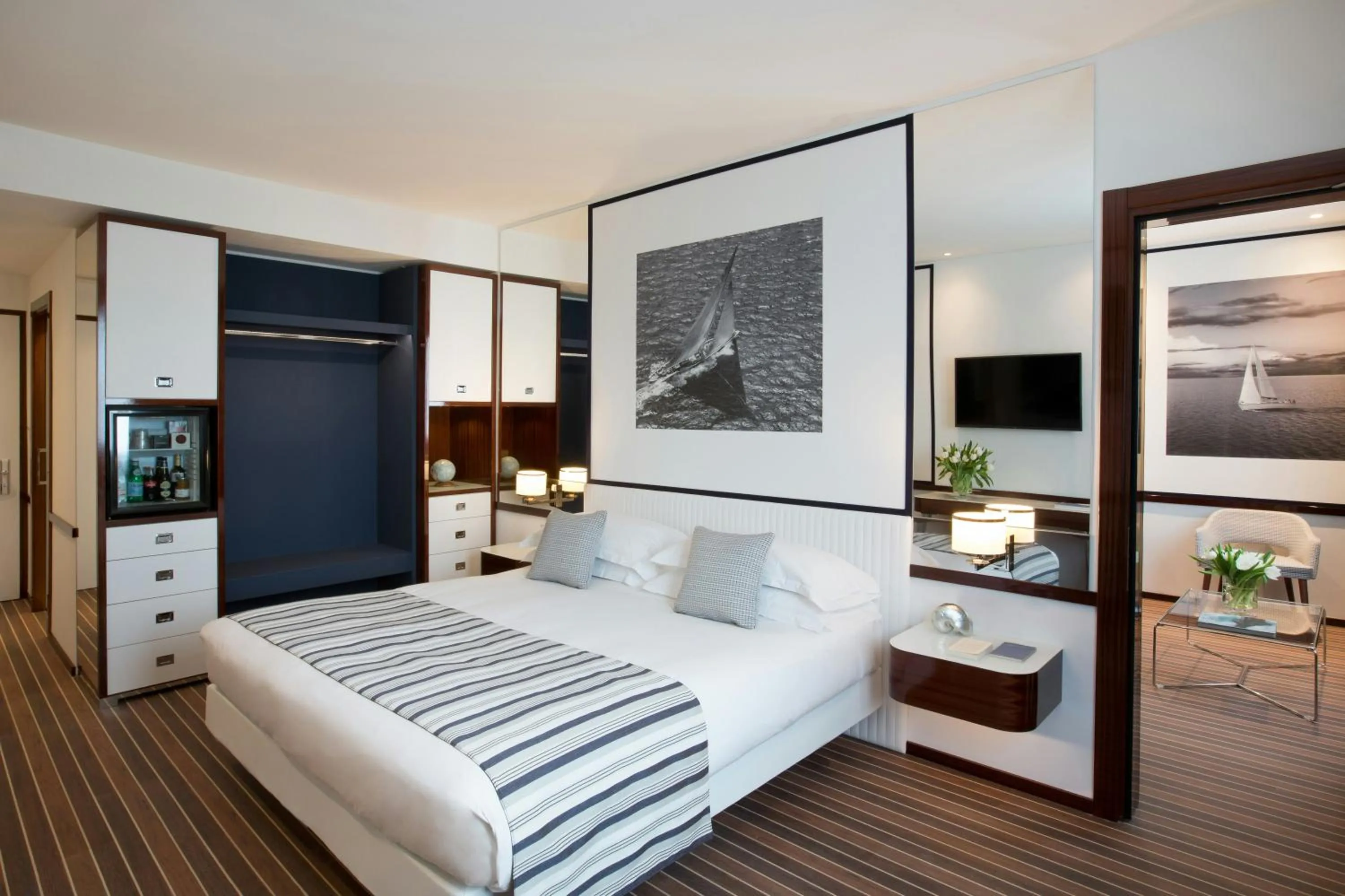 Bedroom, Bed in Starhotels President