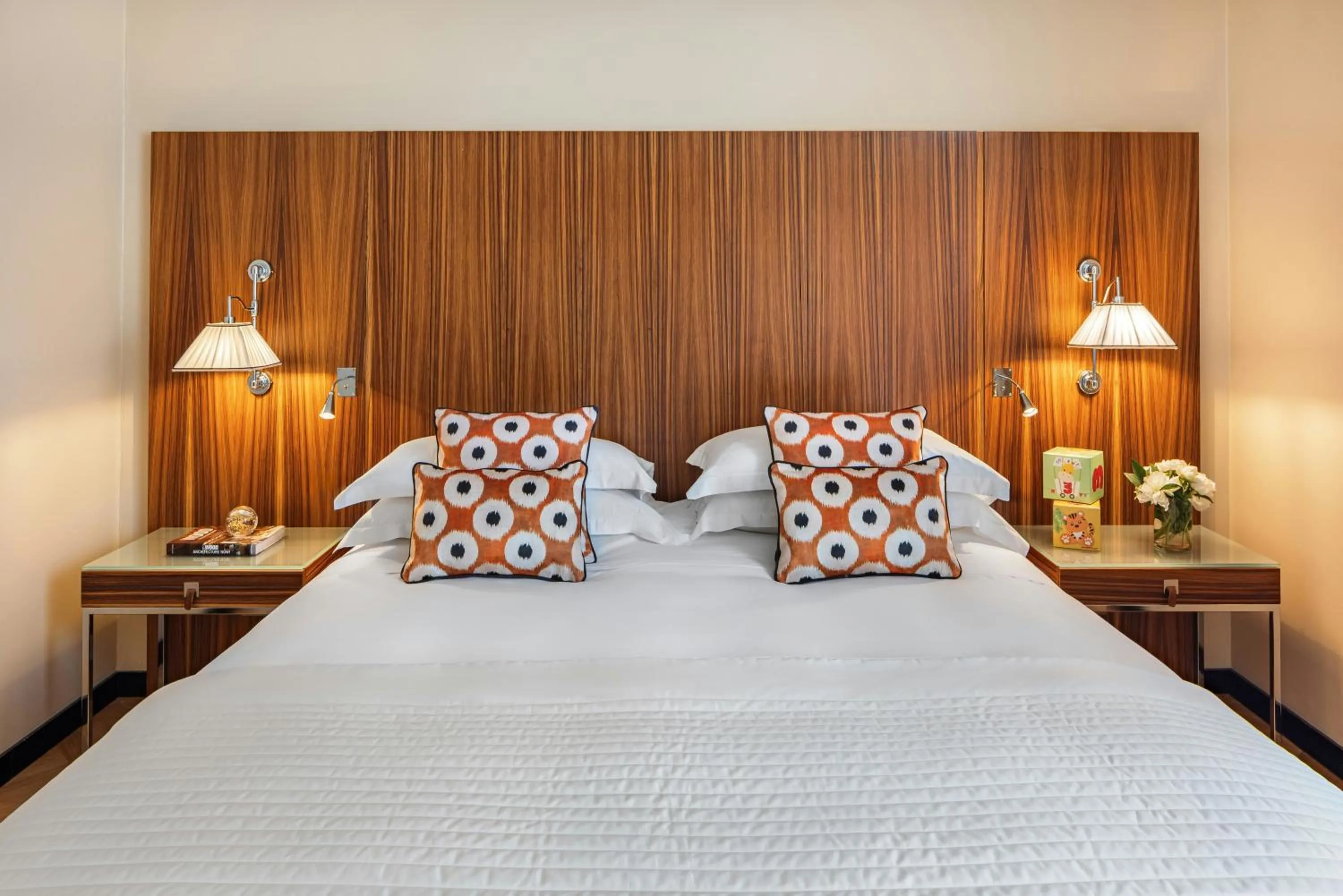 Children play ground, Bed in Starhotels Anderson