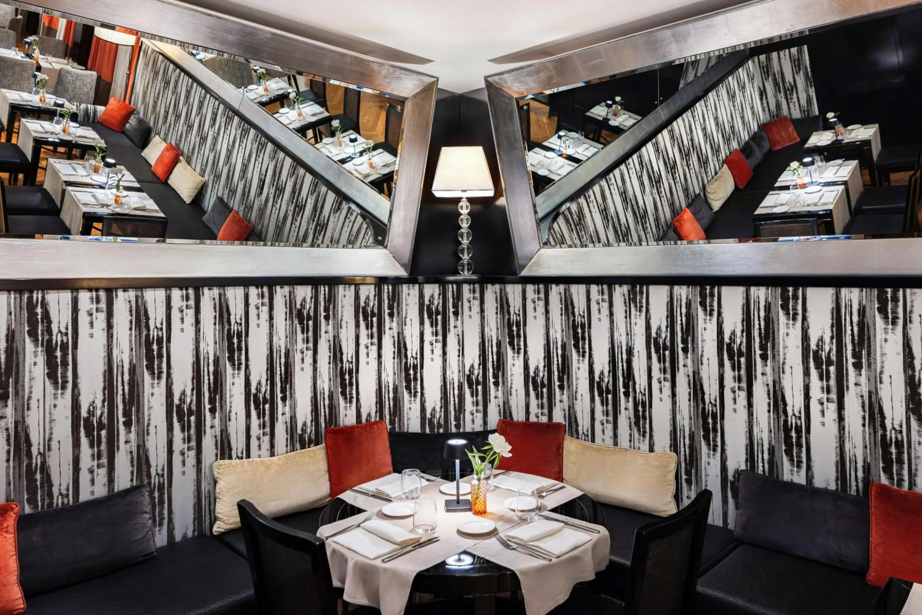 Restaurant/places to eat in Starhotels Anderson