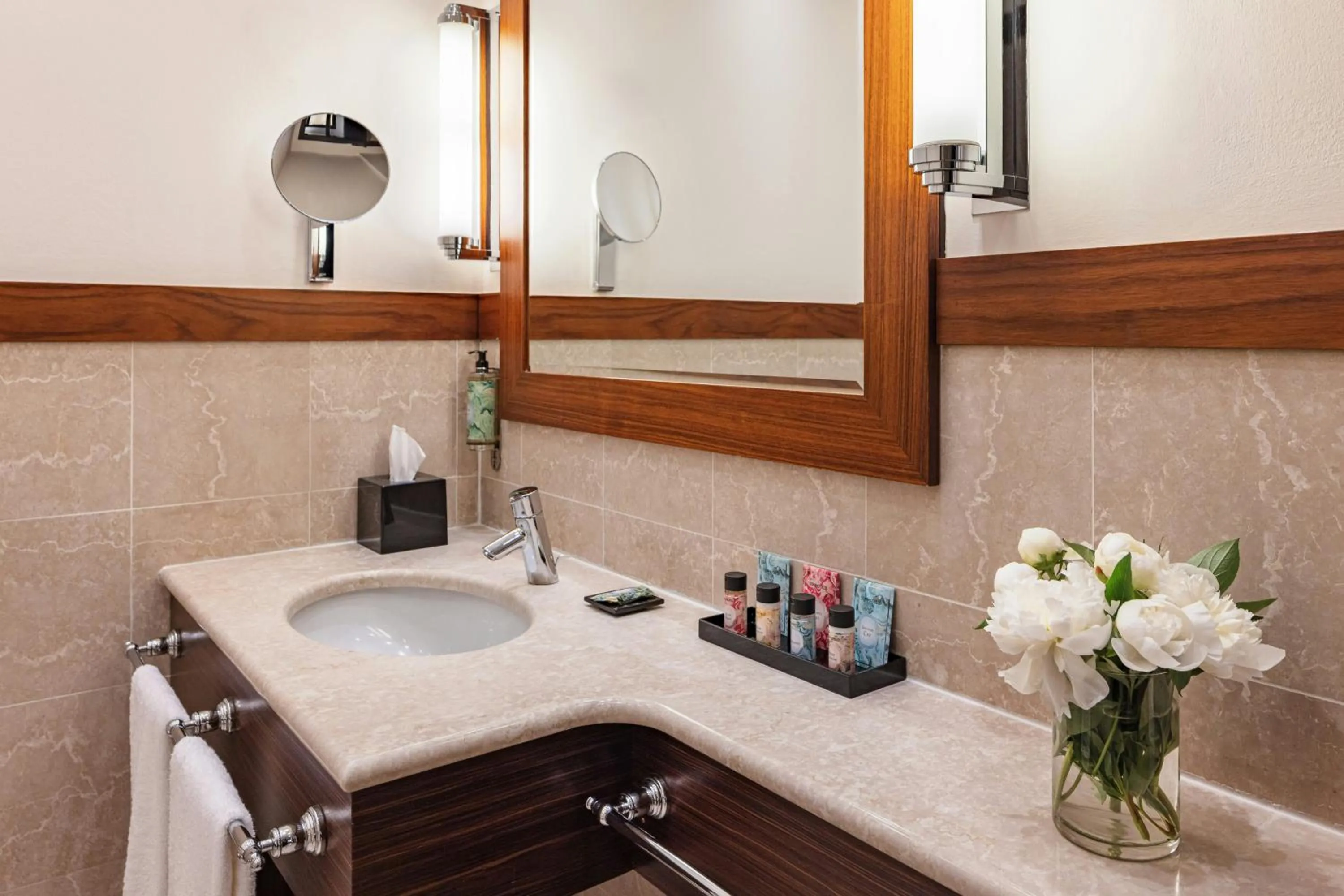 Bathroom in Starhotels Anderson