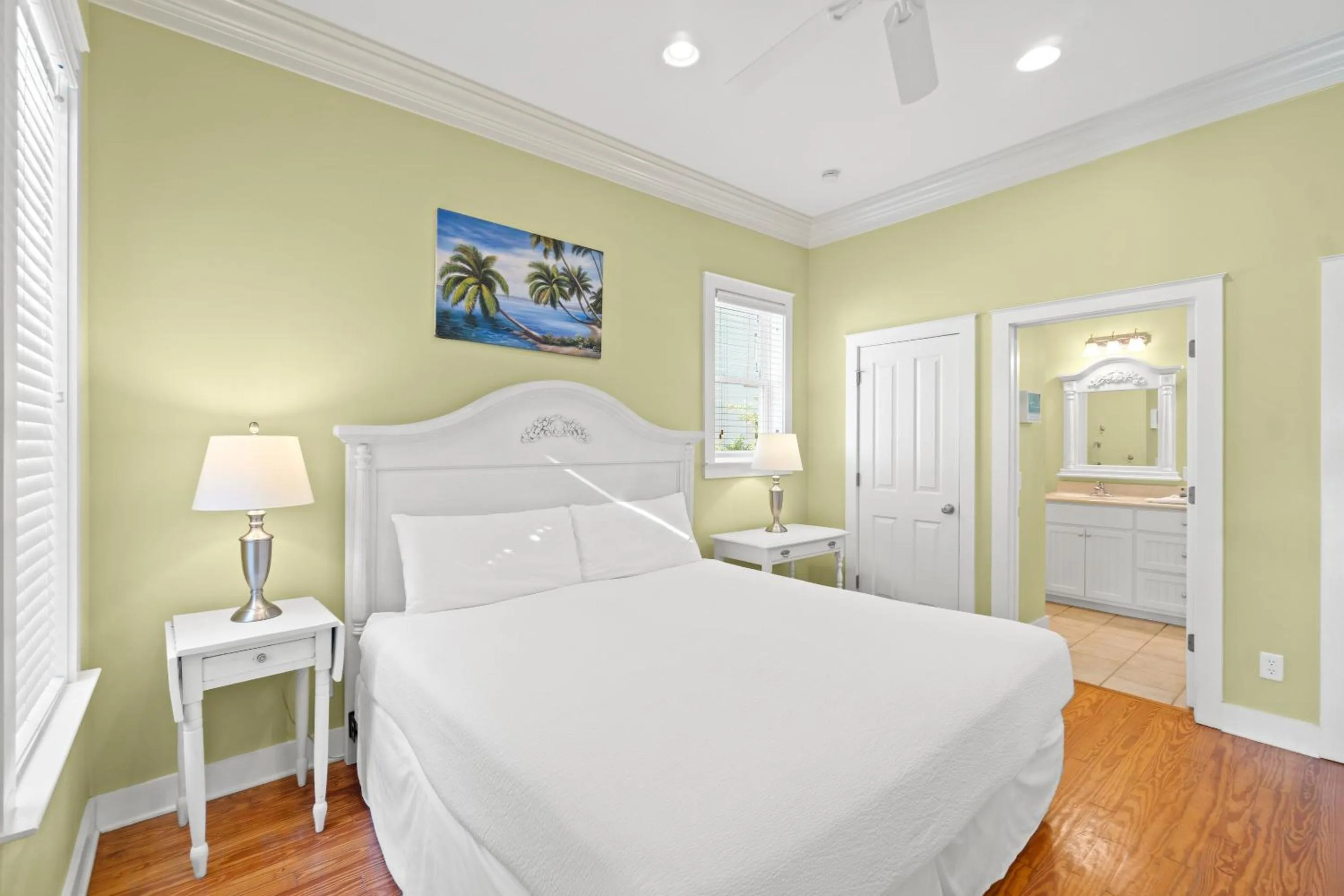 Bed in La Valencia Villas