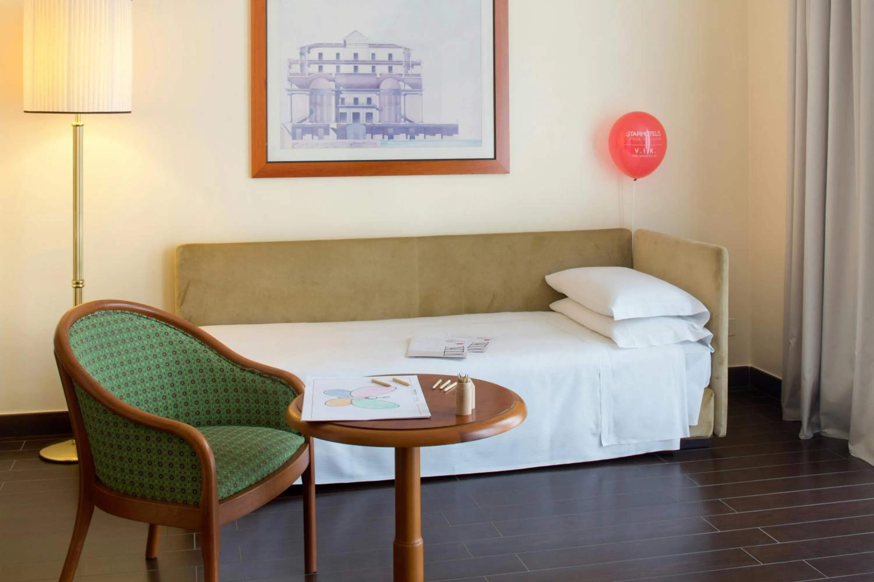 Bedroom, Bed in Starhotels Business Palace