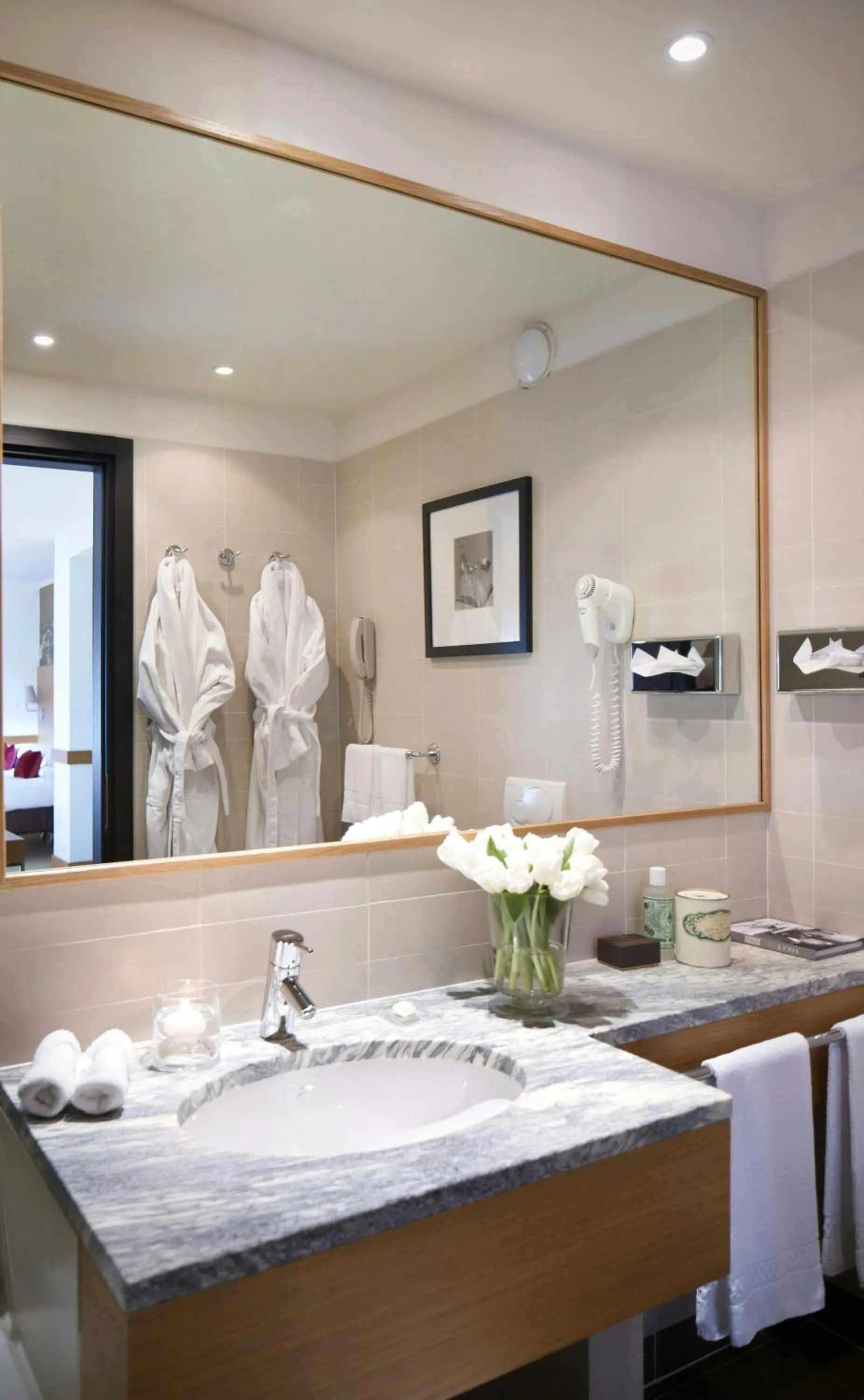 Bathroom in Starhotels Tourist