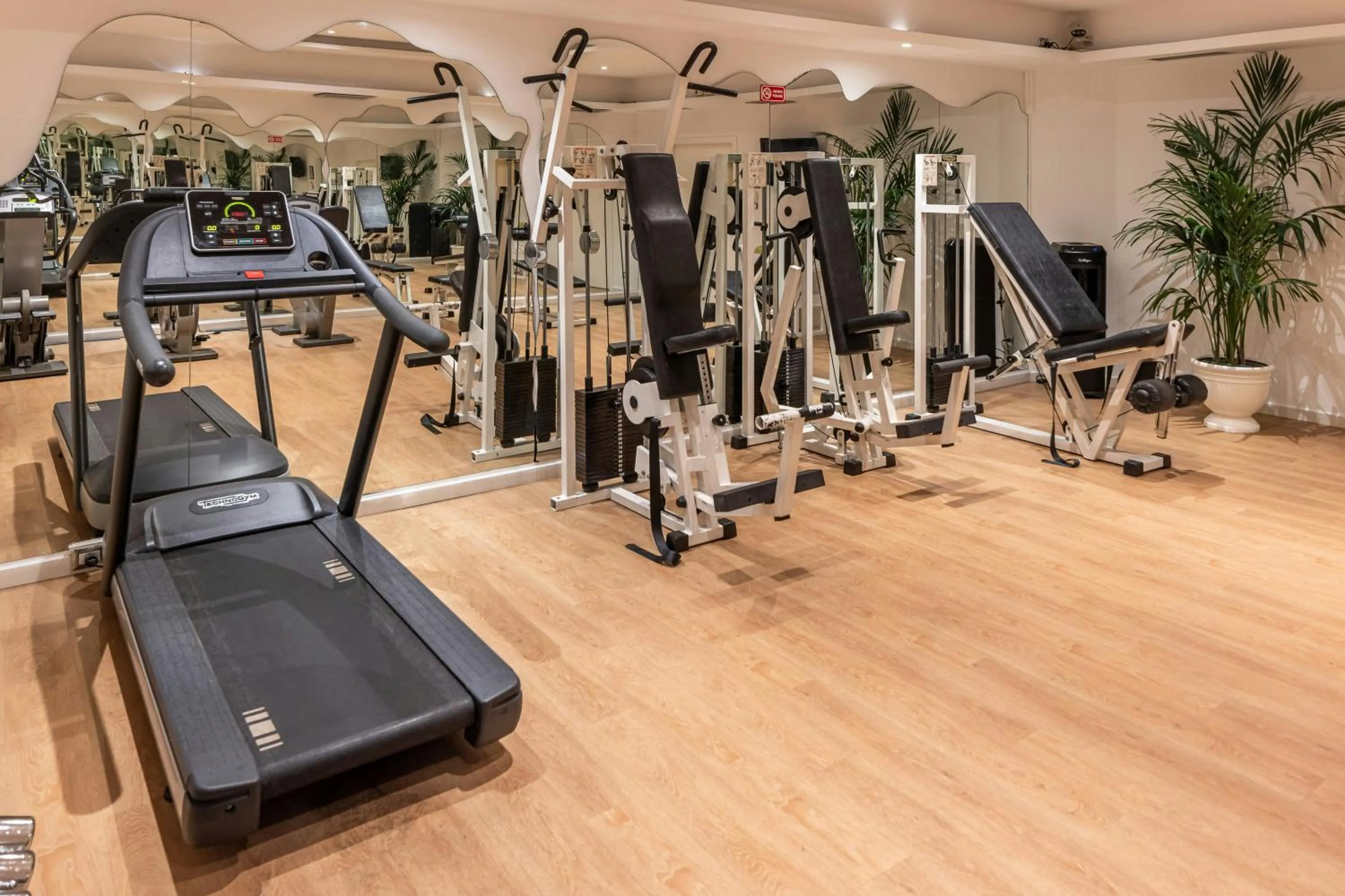 Fitness centre/facilities in Starhotels Terminus