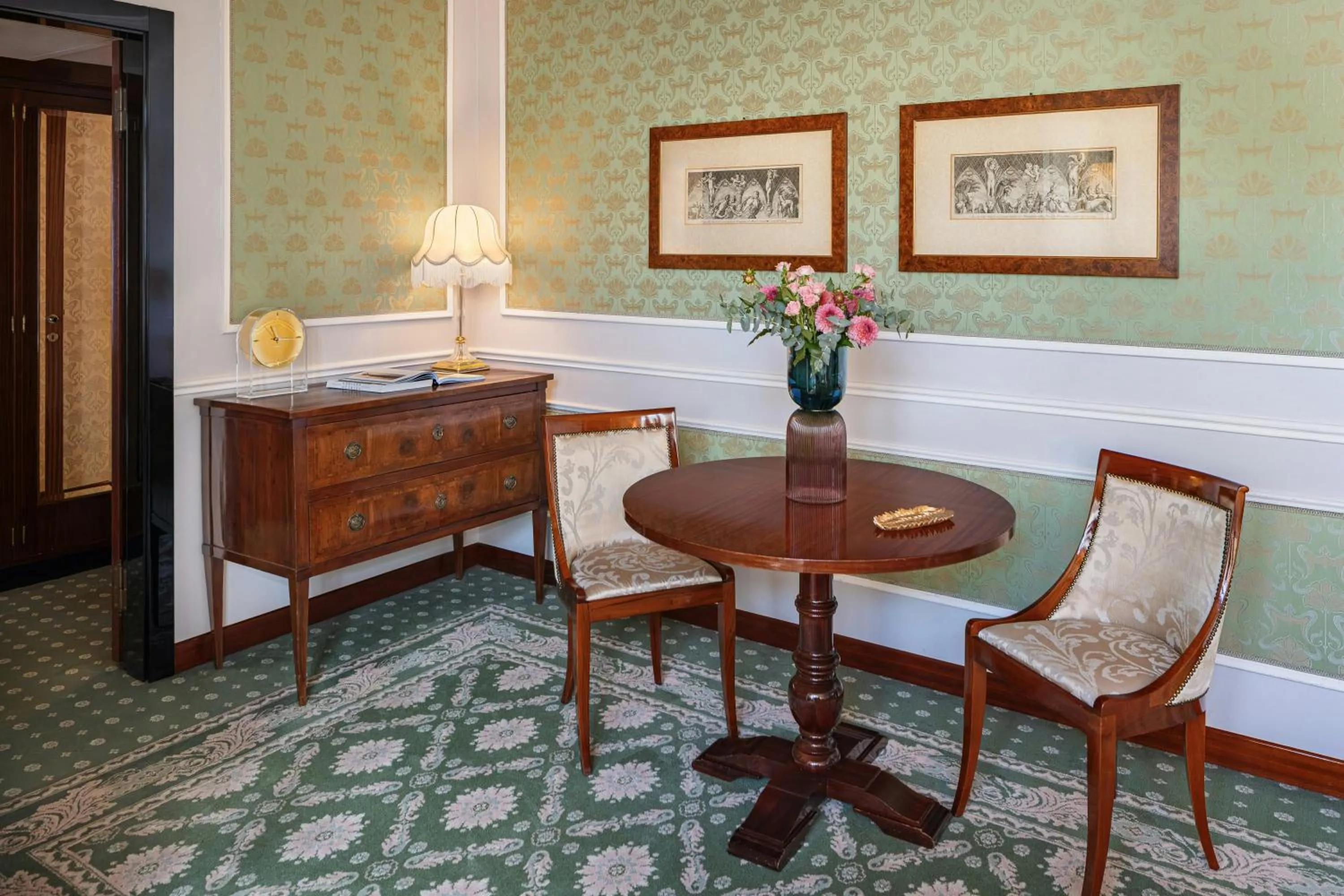 Photo of the whole room in Starhotels Du Parc