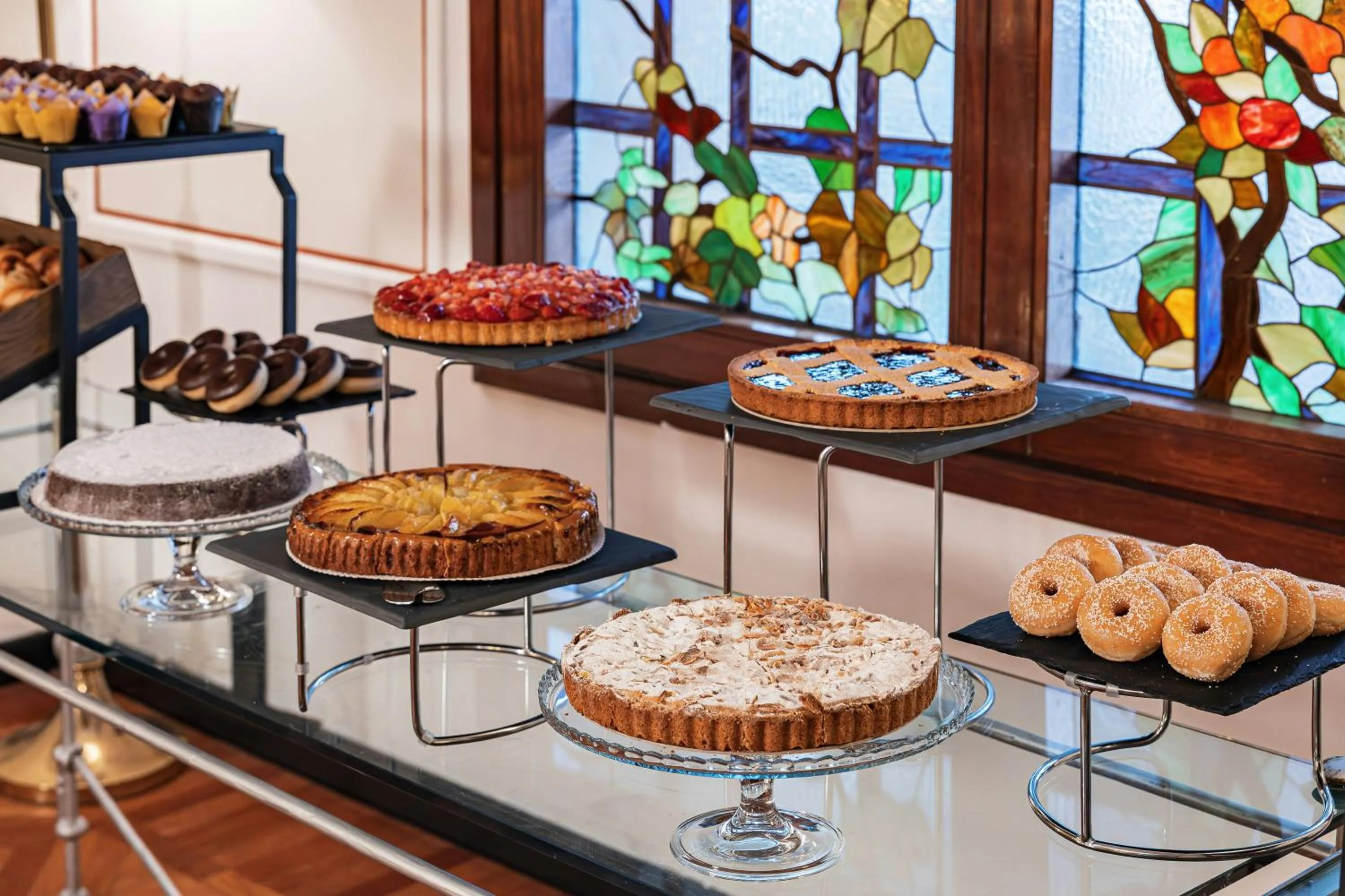 Buffet breakfast in Starhotels Du Parc