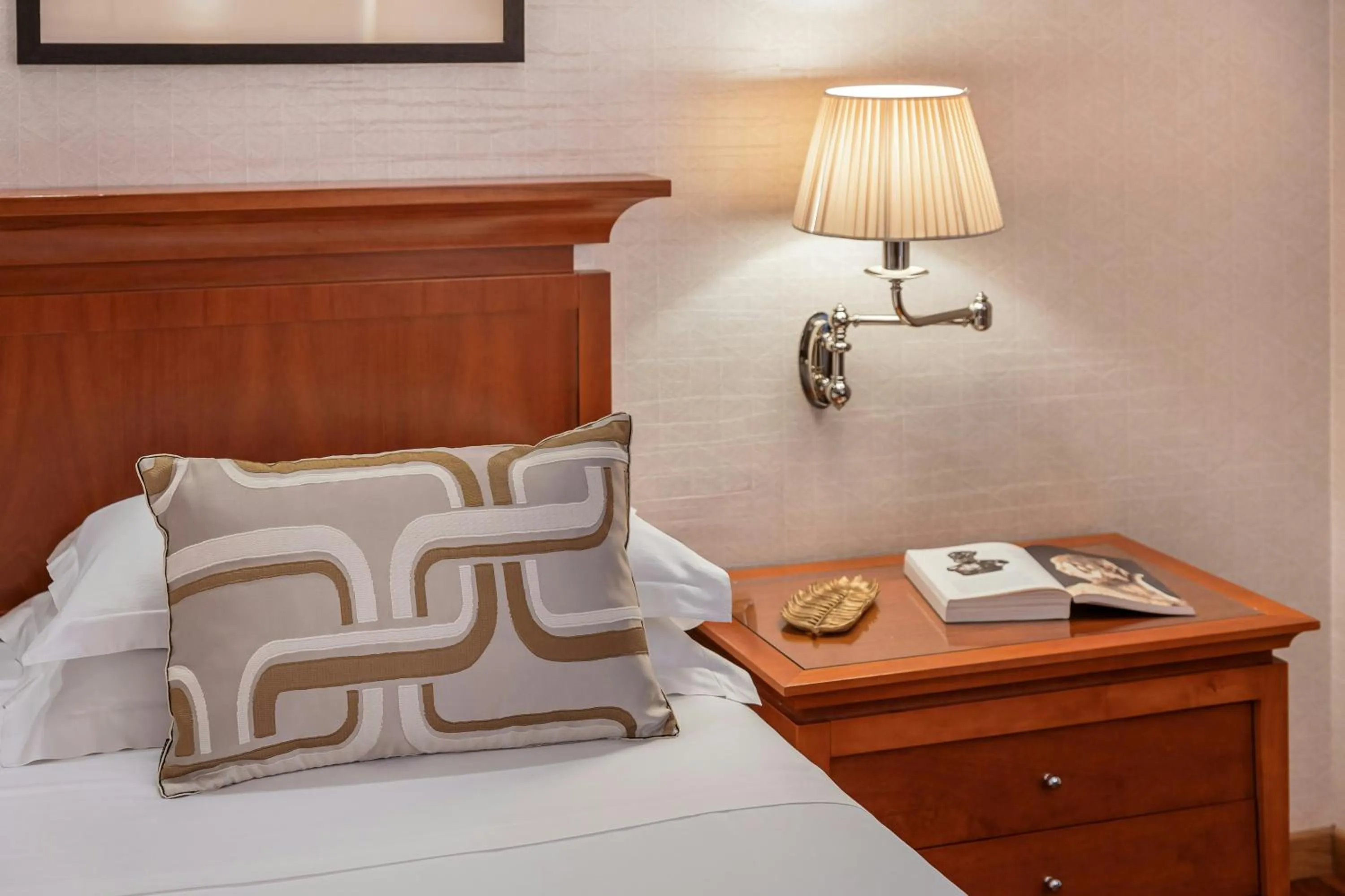 Photo of the whole room, Bed in Starhotels Metropole