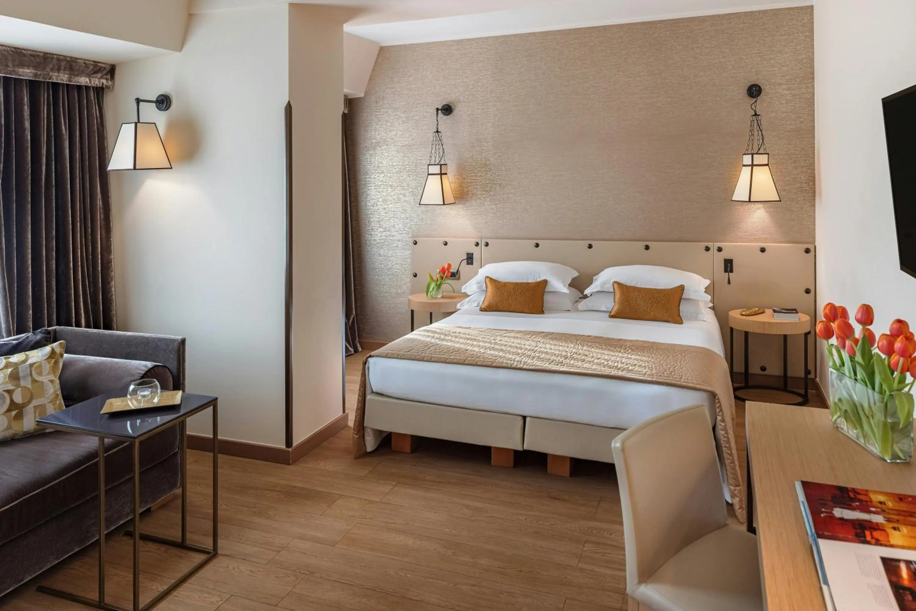 Photo of the whole room, Bed in Starhotels Metropole