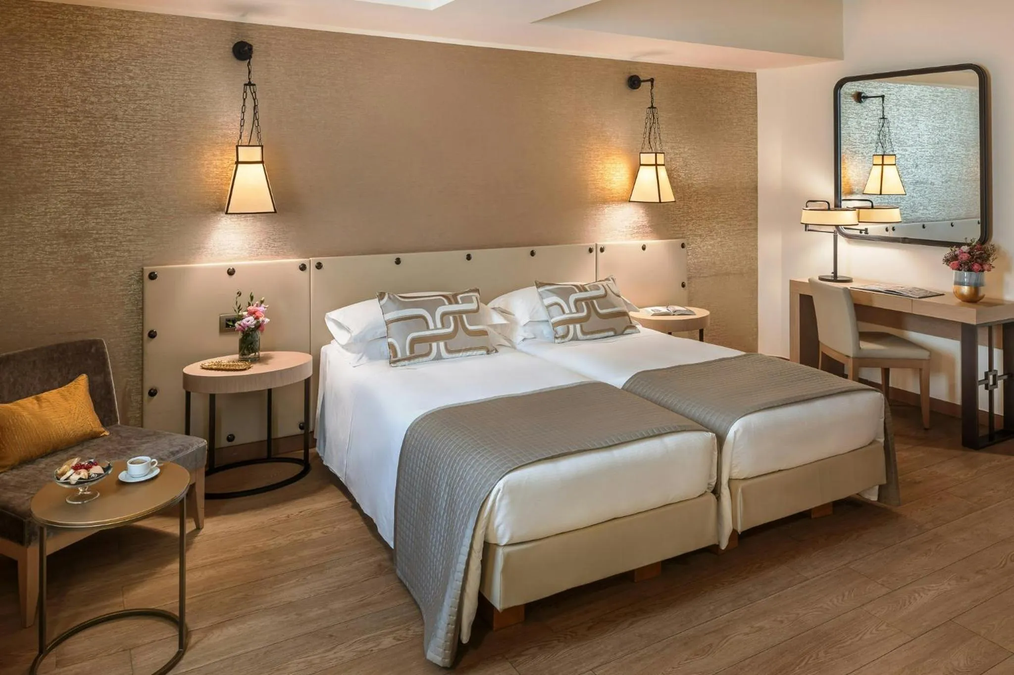 Photo of the whole room, Bed in Starhotels Metropole