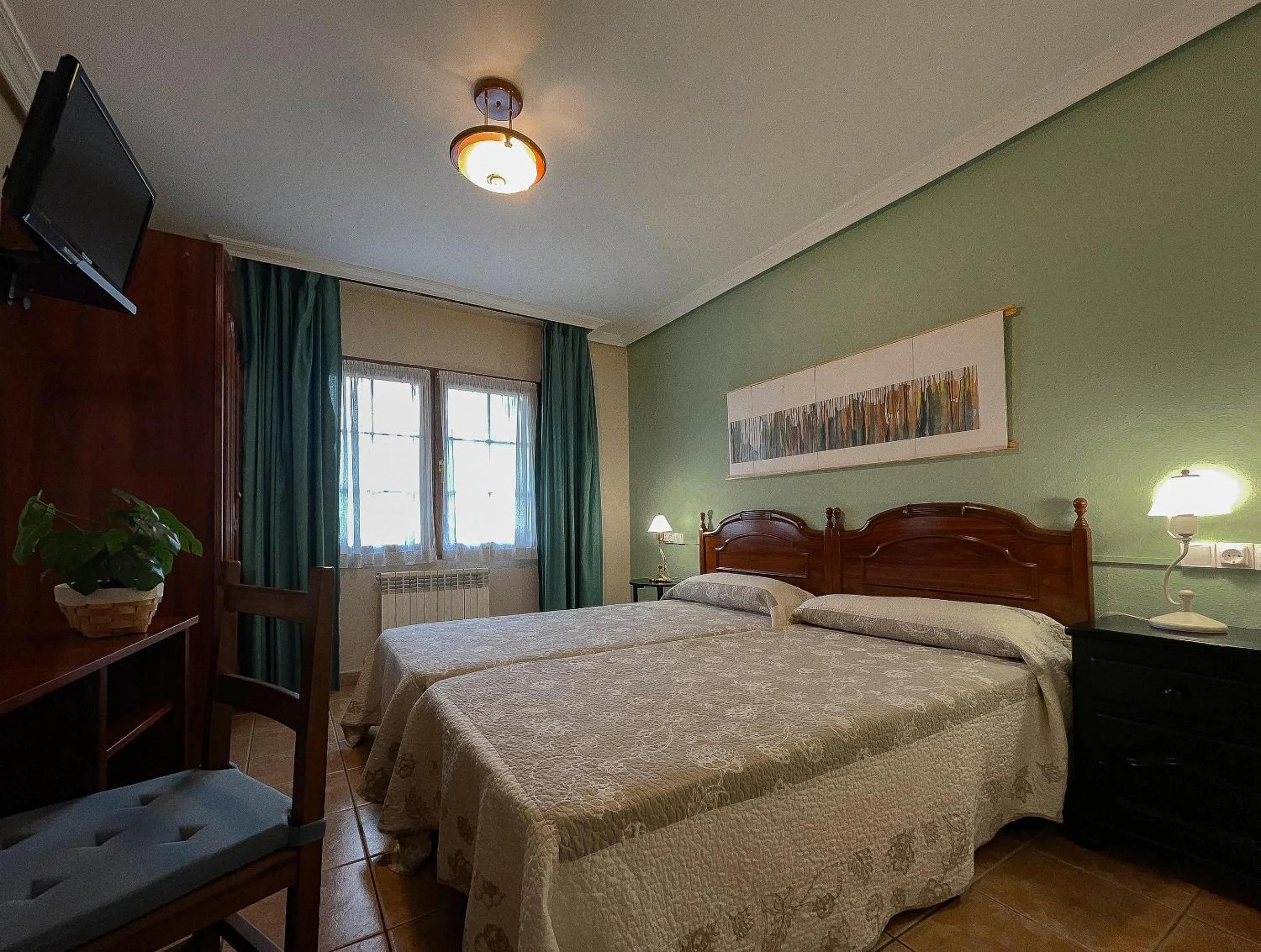 Bedroom, Bed in Hotel Rural "La Ruta De Cabrales"