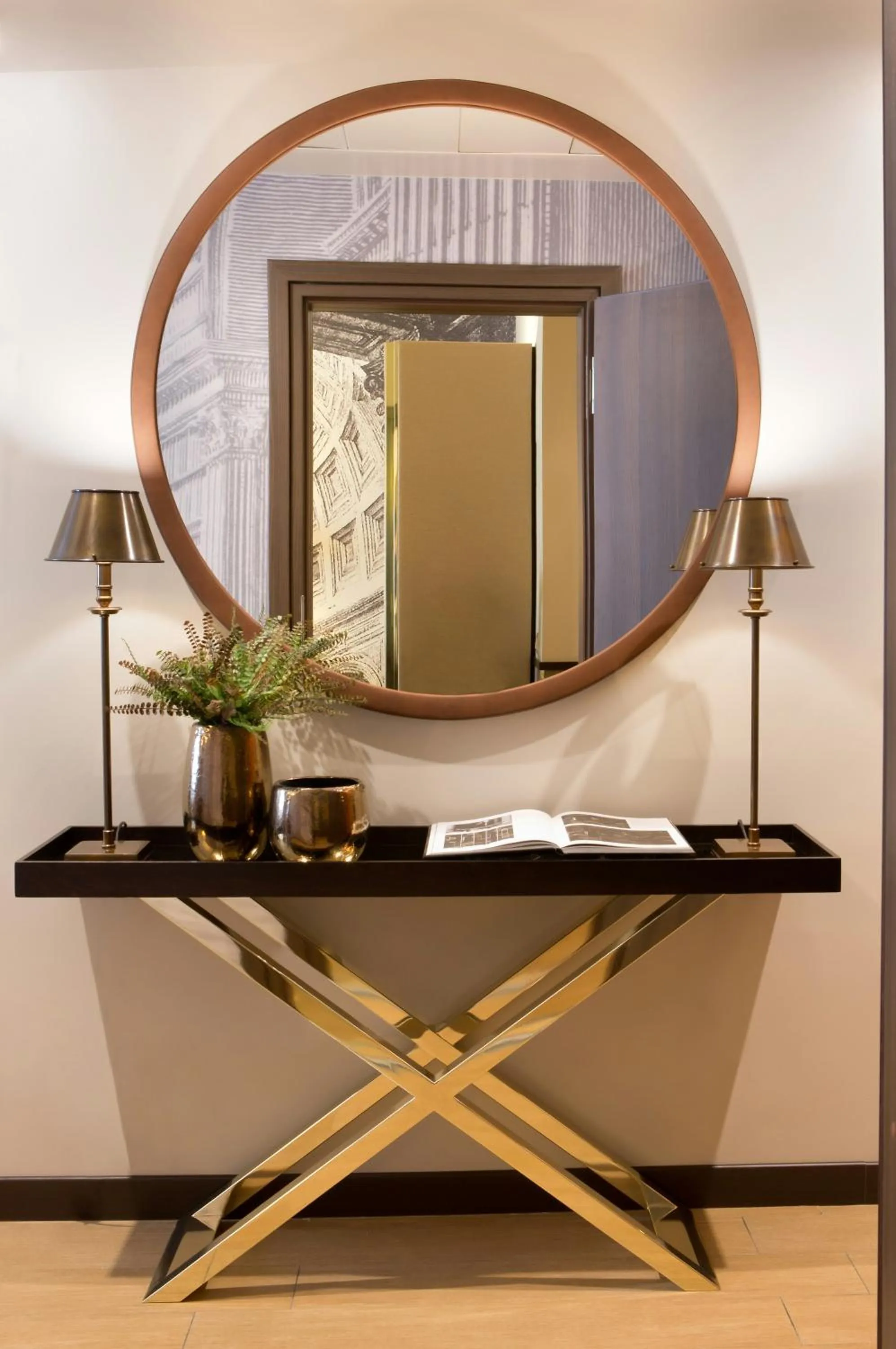 Photo of the whole room in Starhotels Michelangelo Rome