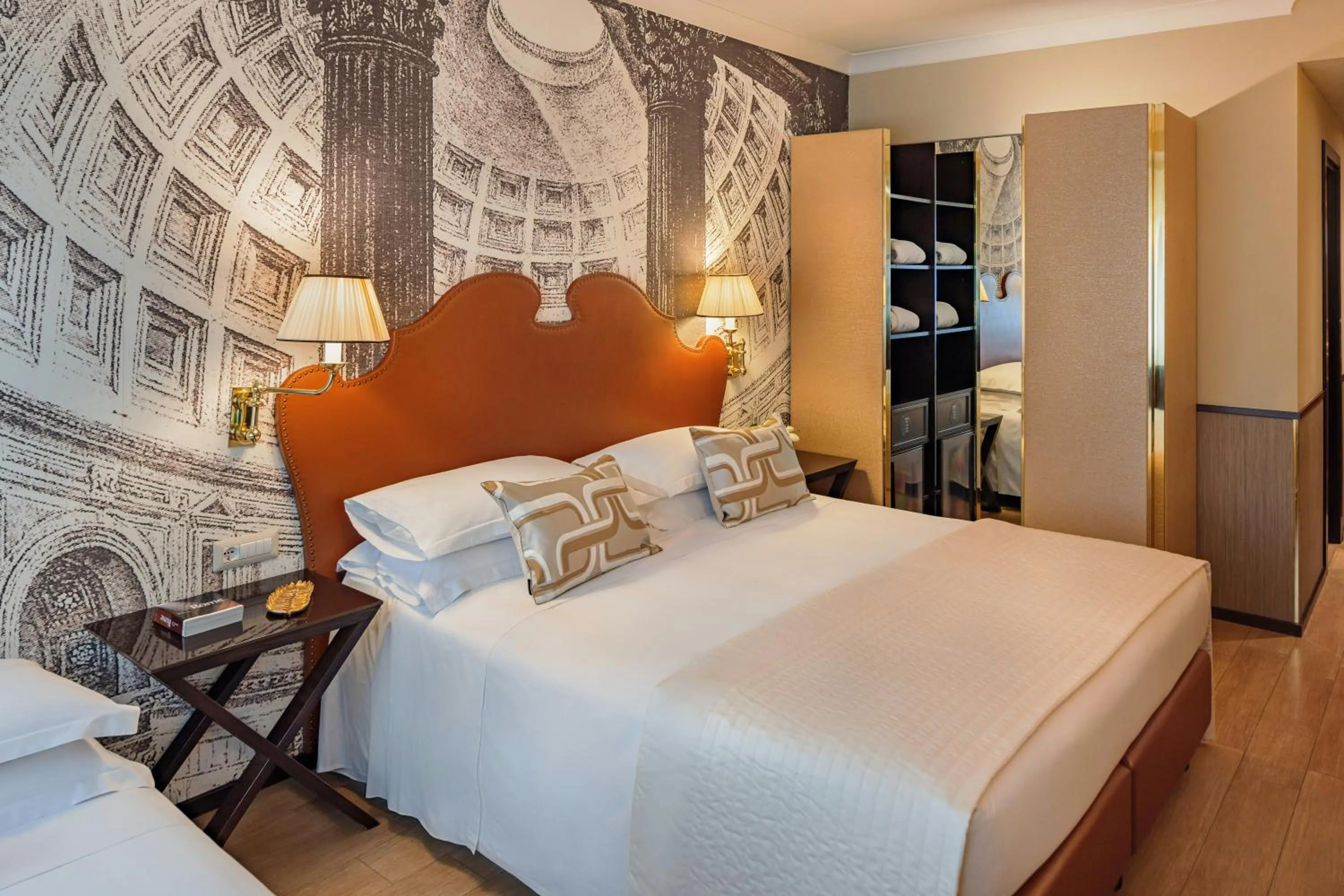 Photo of the whole room, Bed in Starhotels Michelangelo Rome