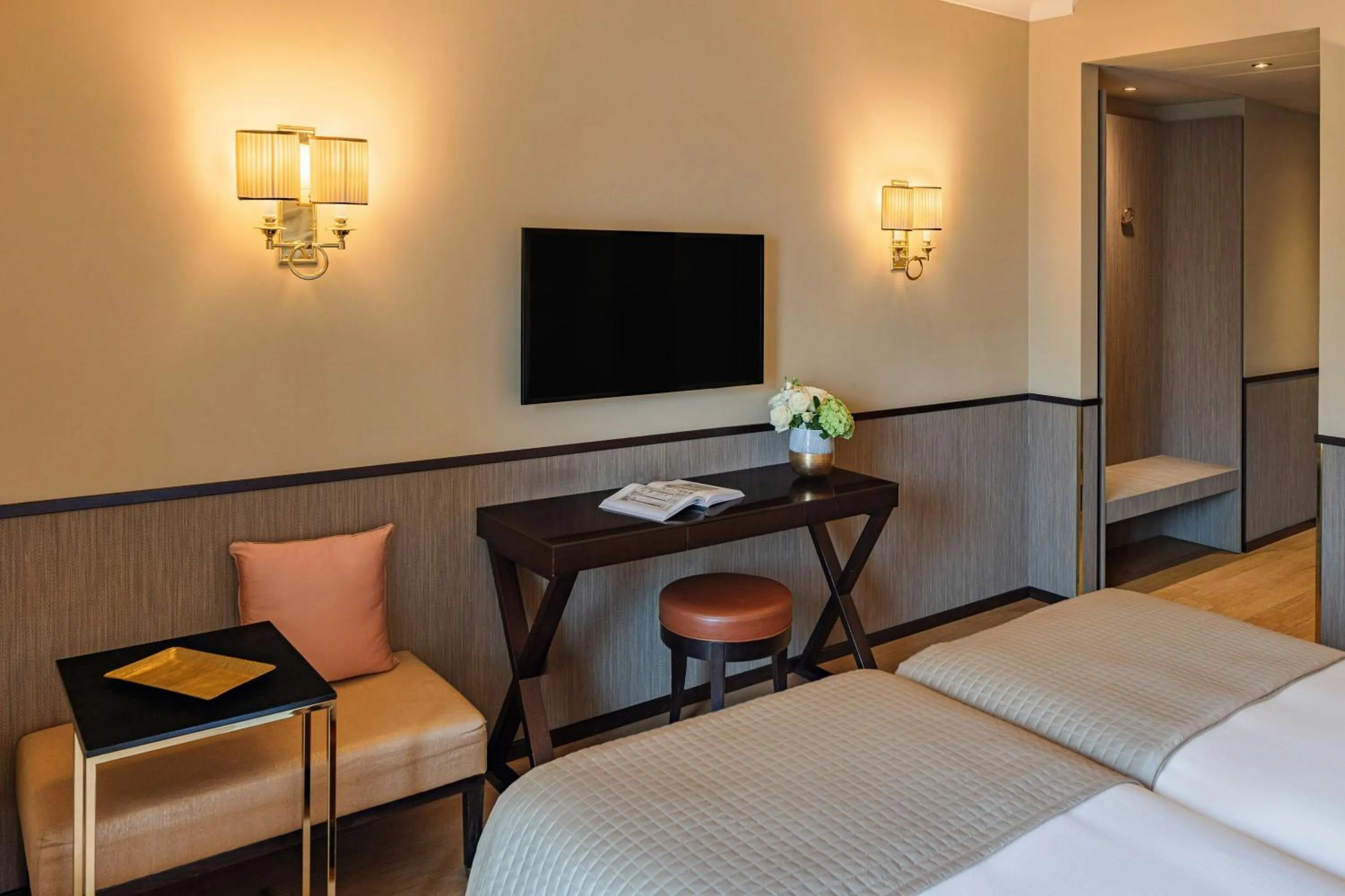 Balcony/Terrace, Bed in Starhotels Michelangelo Rome