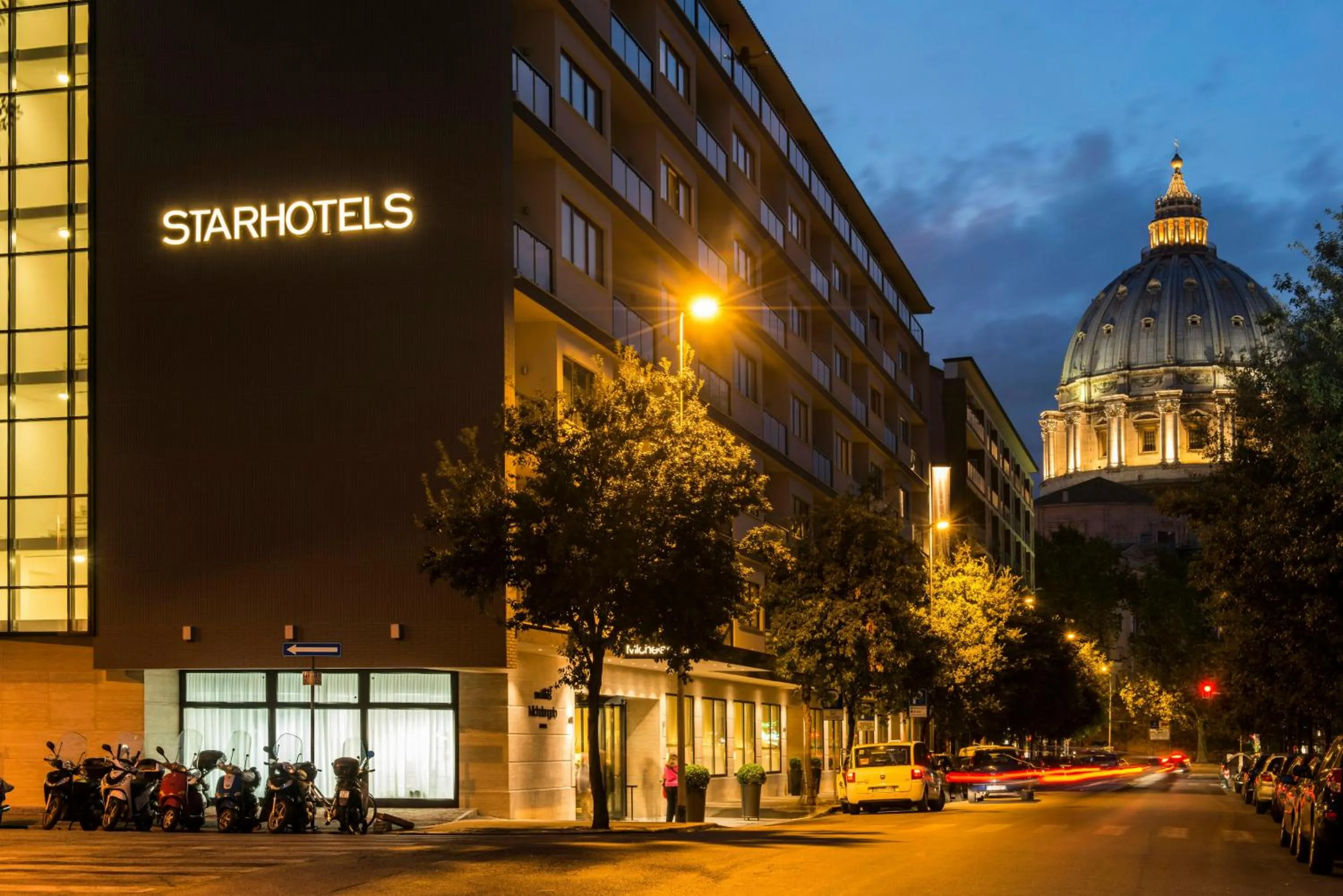 Property building in Starhotels Michelangelo Rome