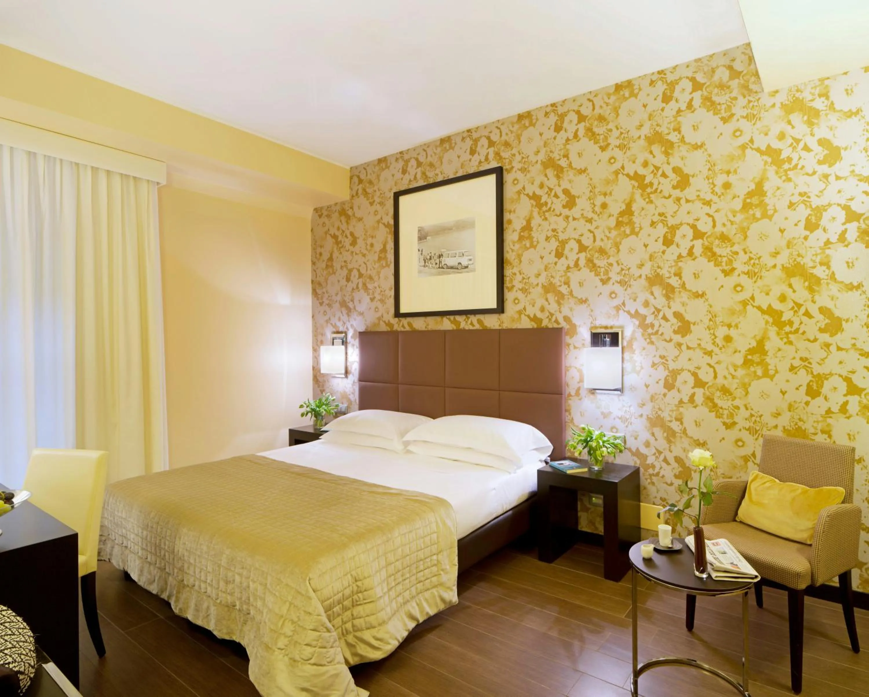 Bedroom, Bed in Starhotels Majestic