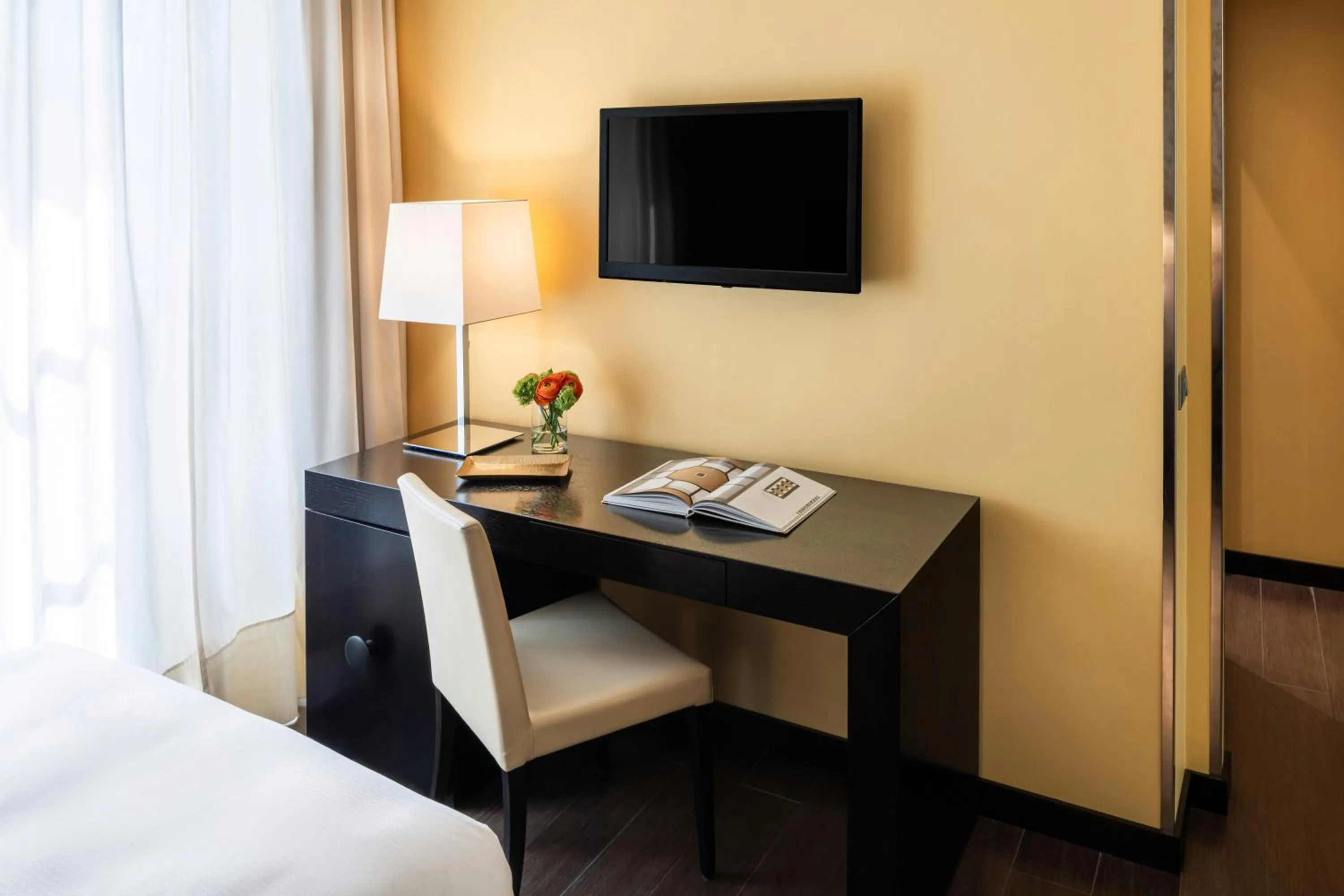 Photo of the whole room, Bed in Starhotels Majestic