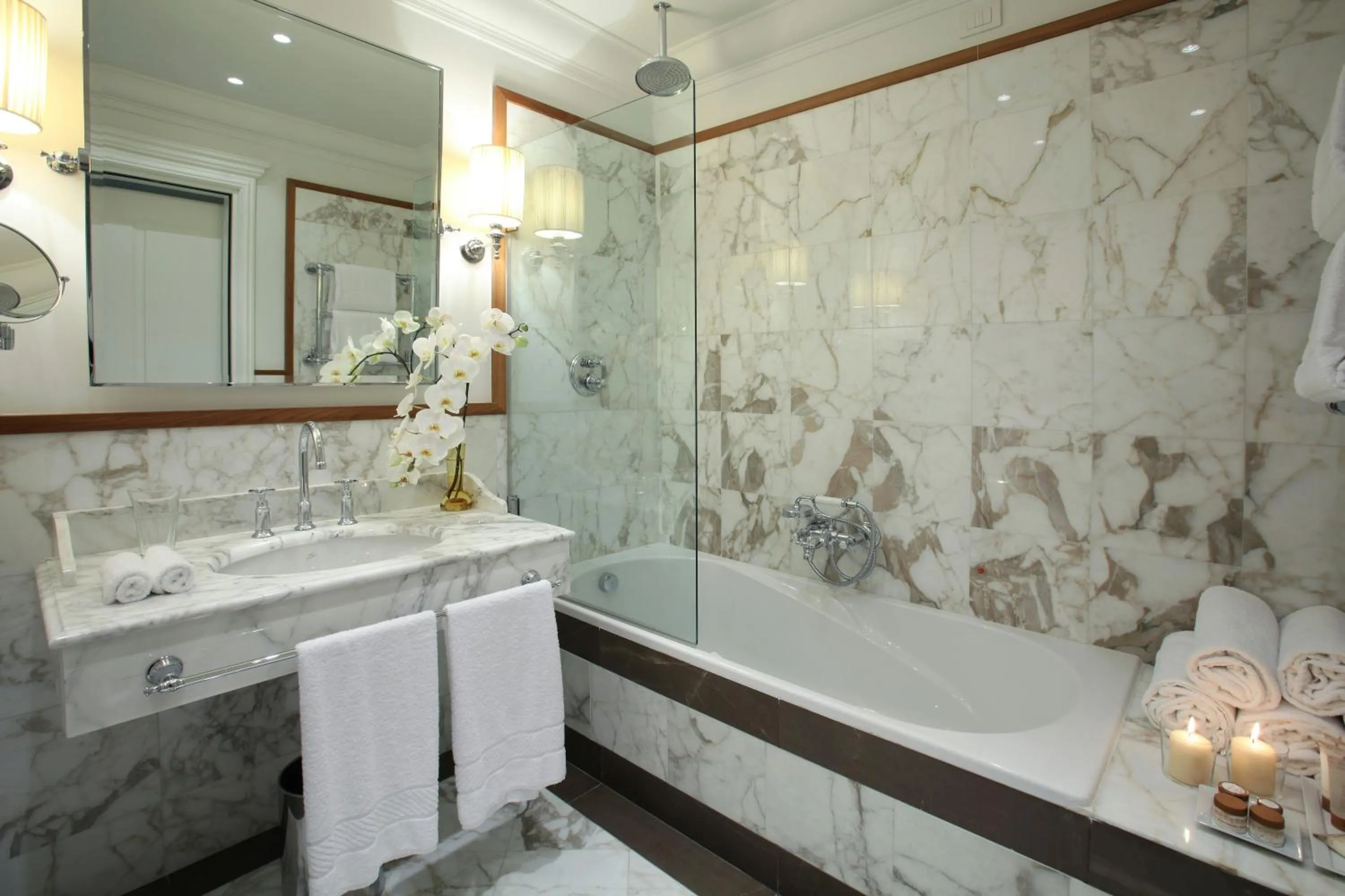 Bathroom in Savoia Excelsior Palace Trieste - Starhotels Collezione
