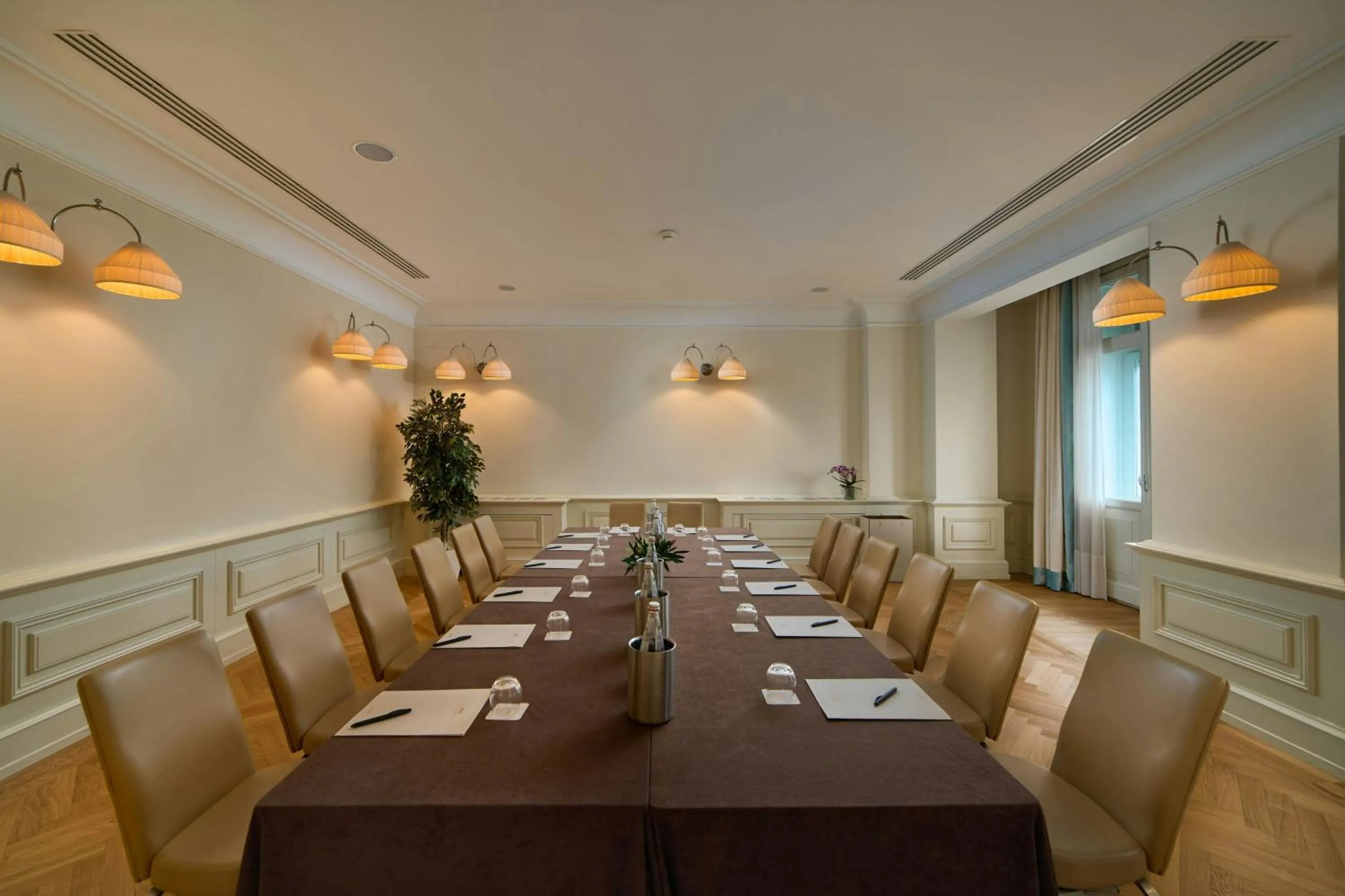 Meeting/conference room in Savoia Excelsior Palace Trieste - Starhotels Collezione