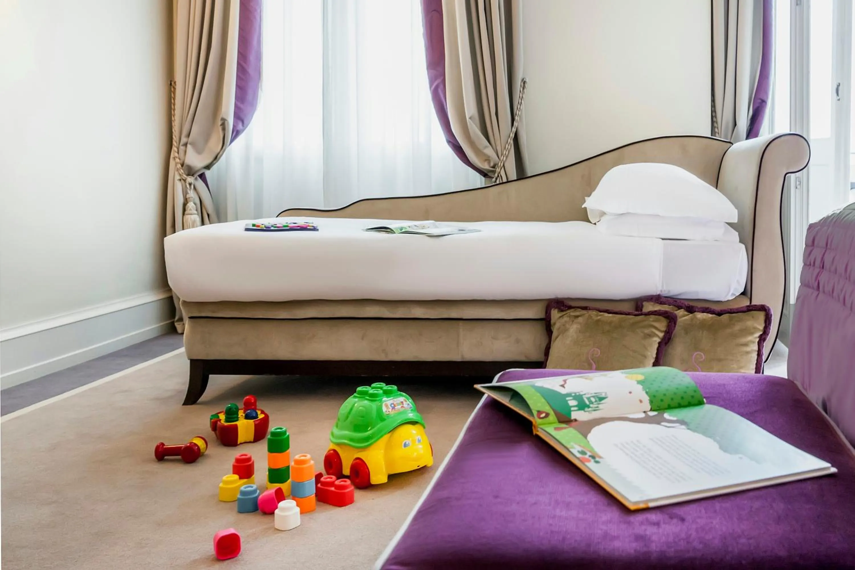 Bedroom, Bed in Savoia Excelsior Palace Trieste - Starhotels Collezione