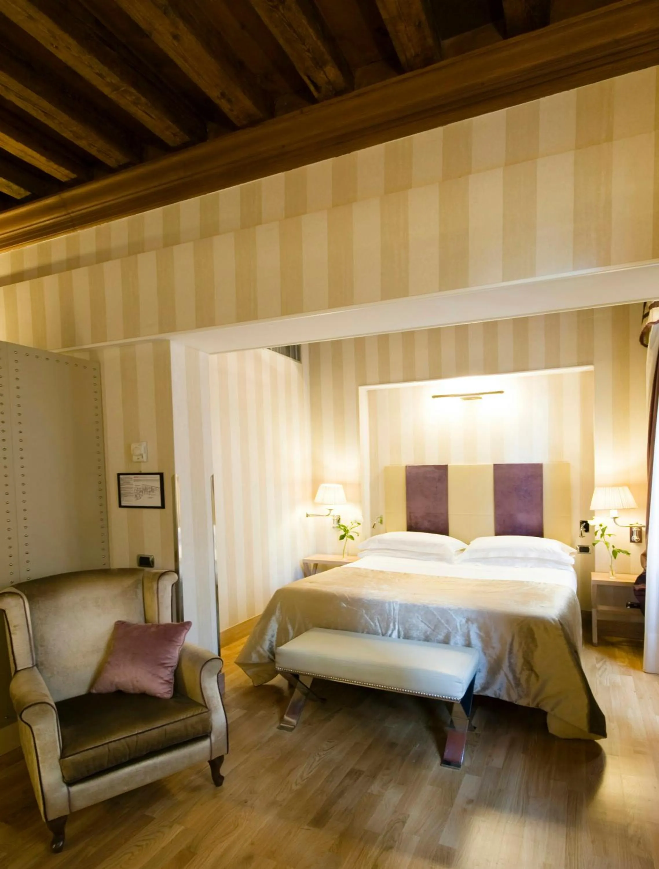 Photo of the whole room, Bed in Splendid Venice - Starhotels Collezione