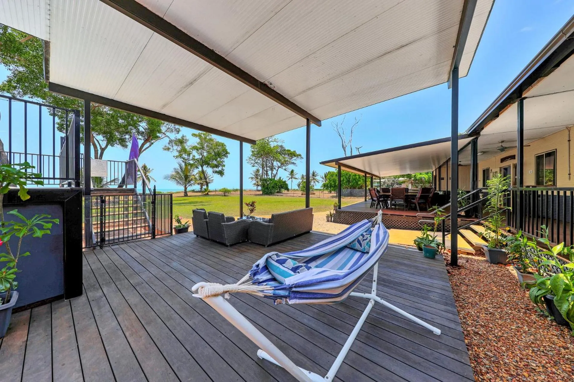 Patio in Skippers at Dundee