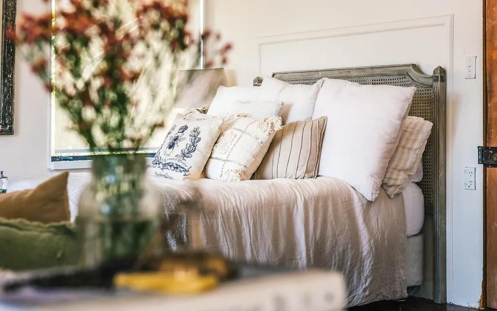 Bed in Waiheke Island Motel