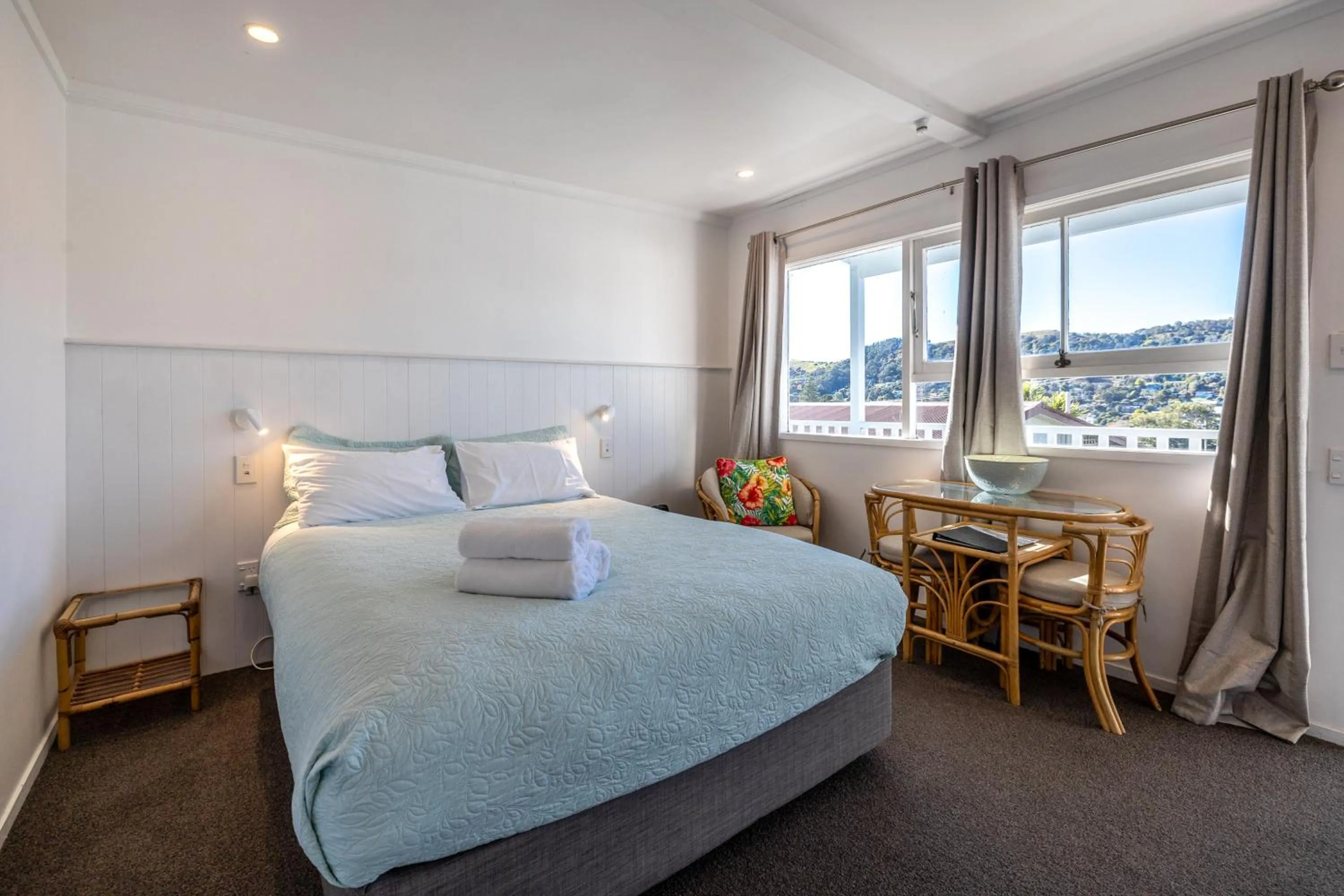 Bed in Waiheke Island Motel