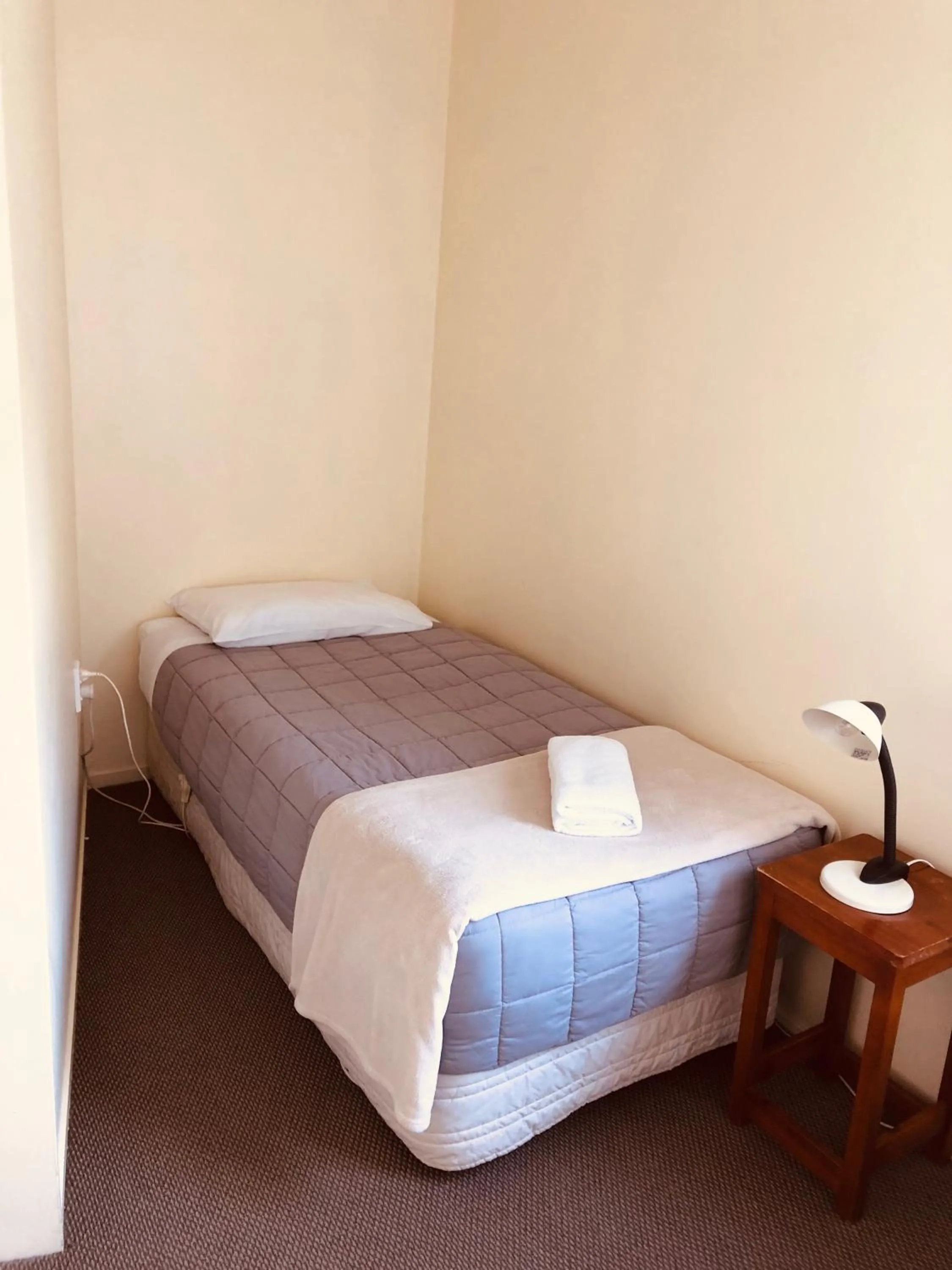 Bed in Waiheke Island Motel
