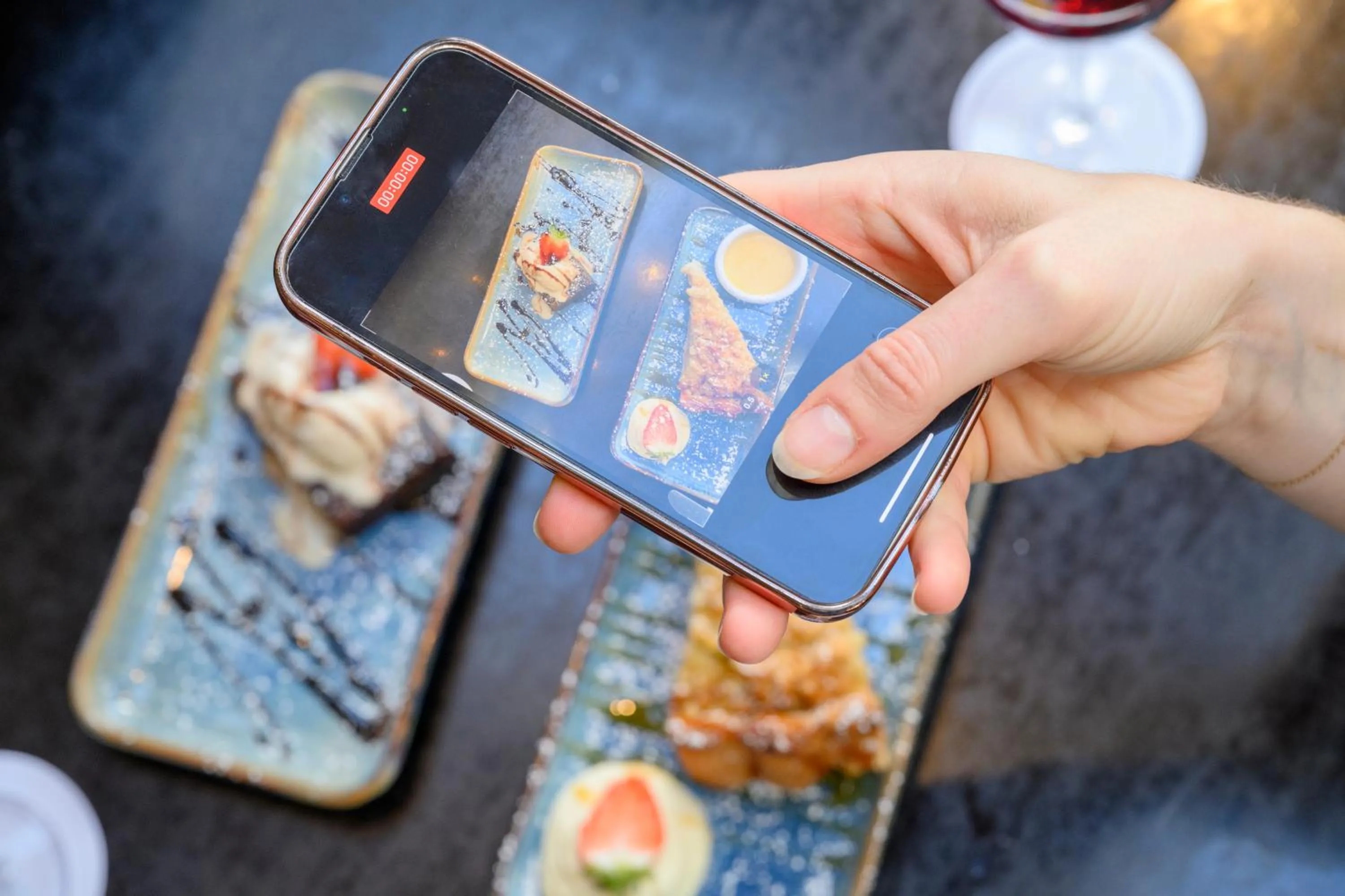 Food and drinks in Newtown Park Hotel