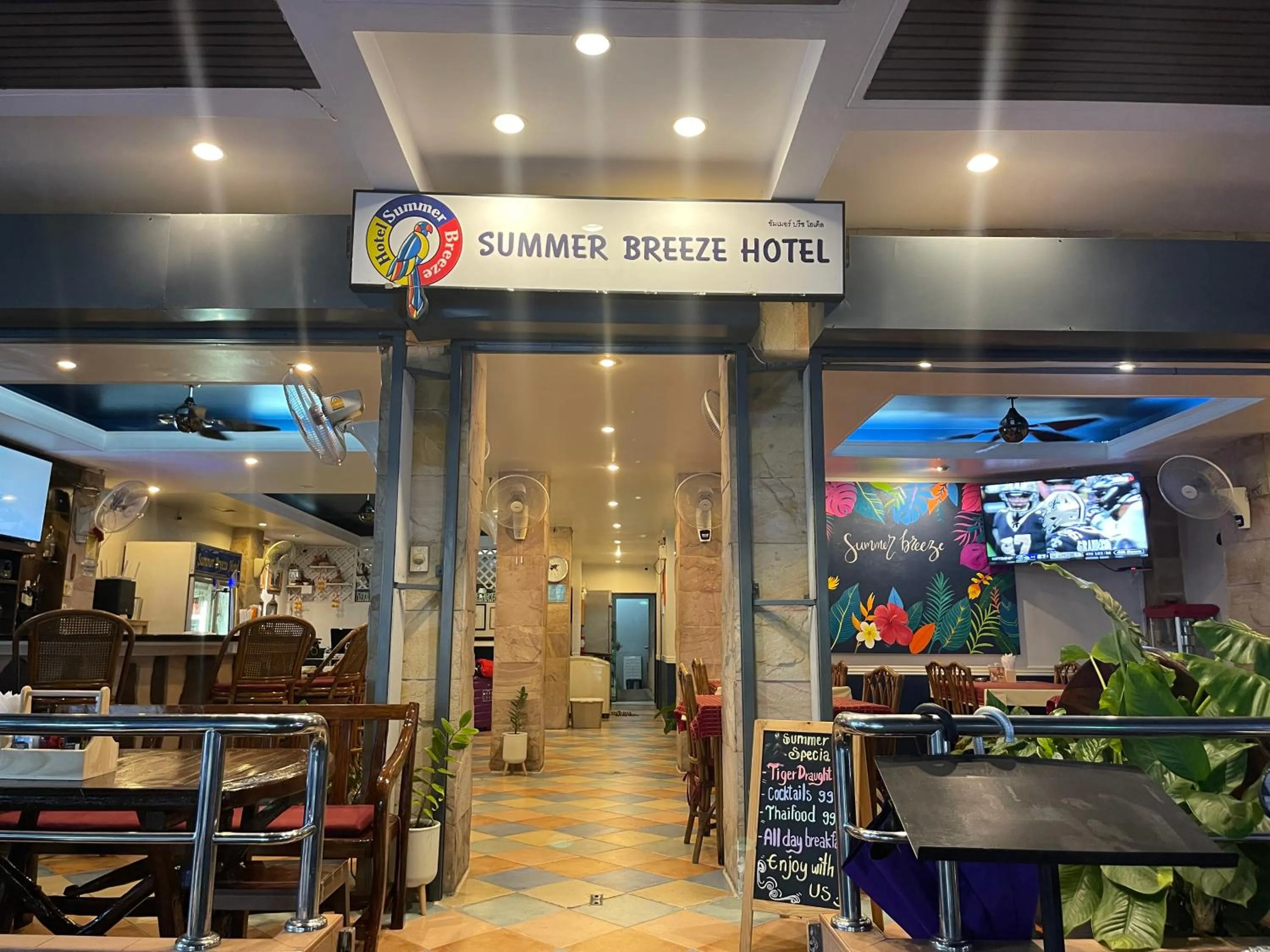 Summer Breeze Hotel