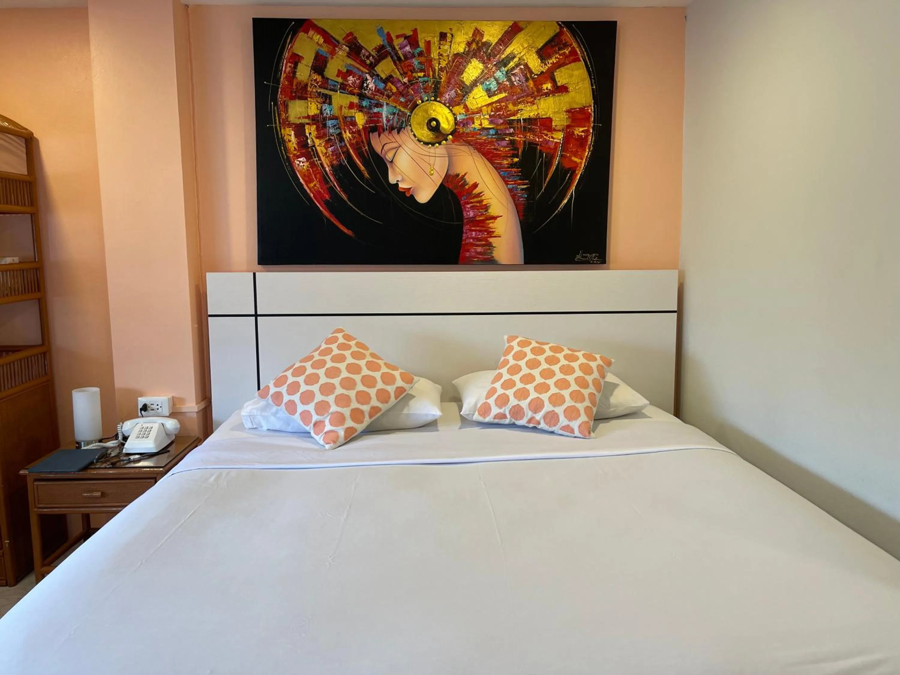 Bed in Summer Breeze Hotel