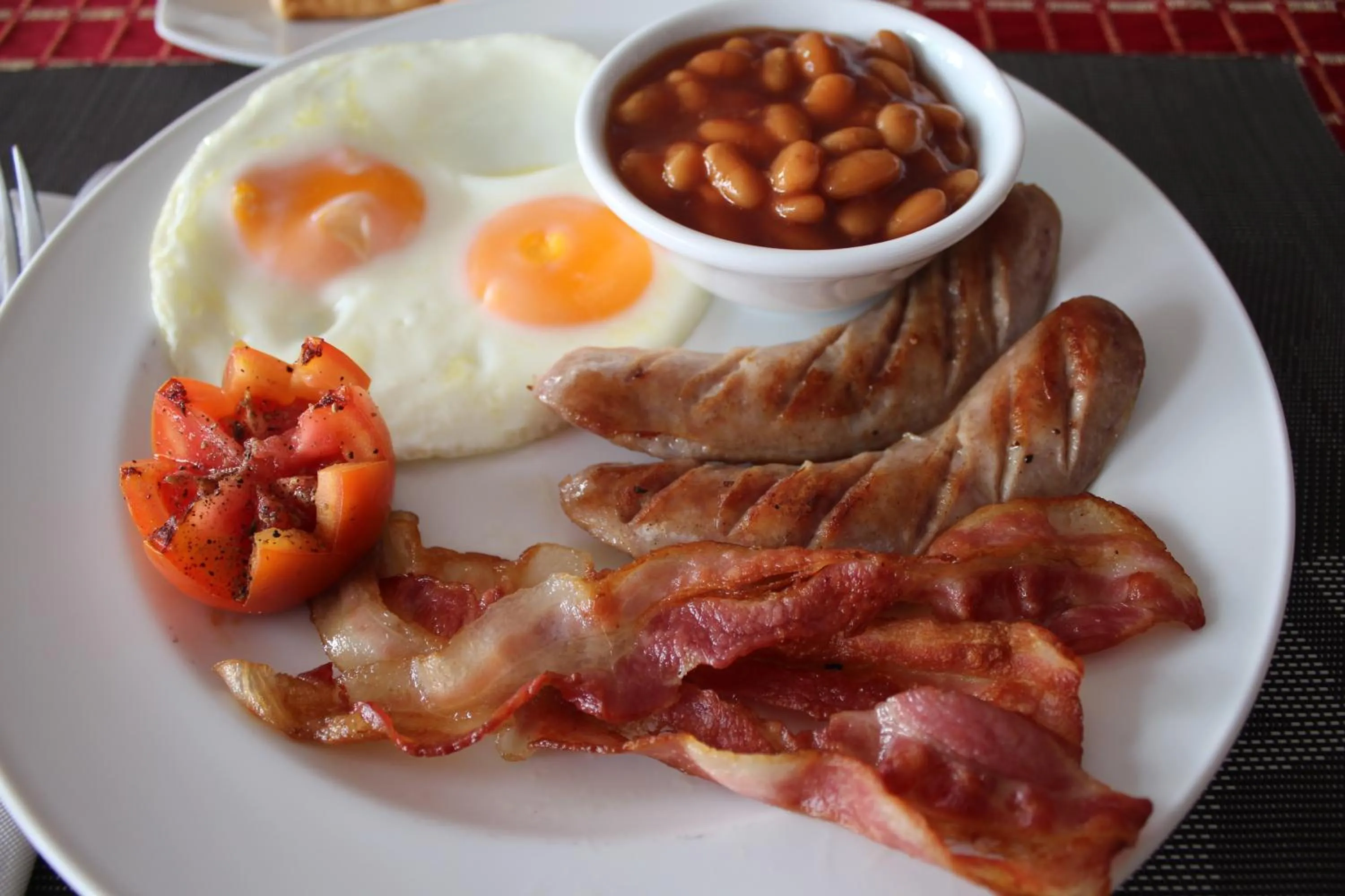 Food and drinks in Summer Breeze Hotel