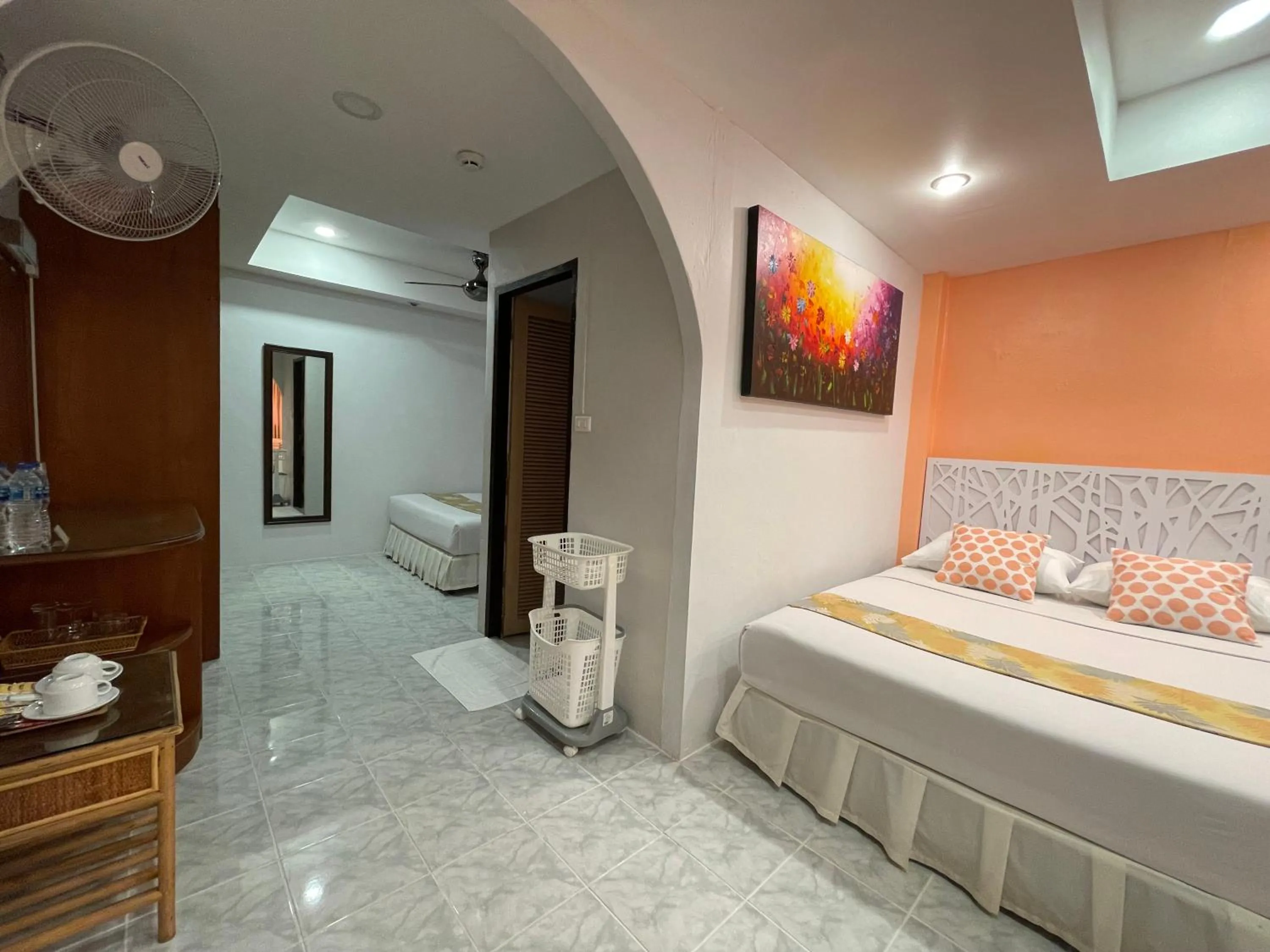 Bed in Summer Breeze Hotel