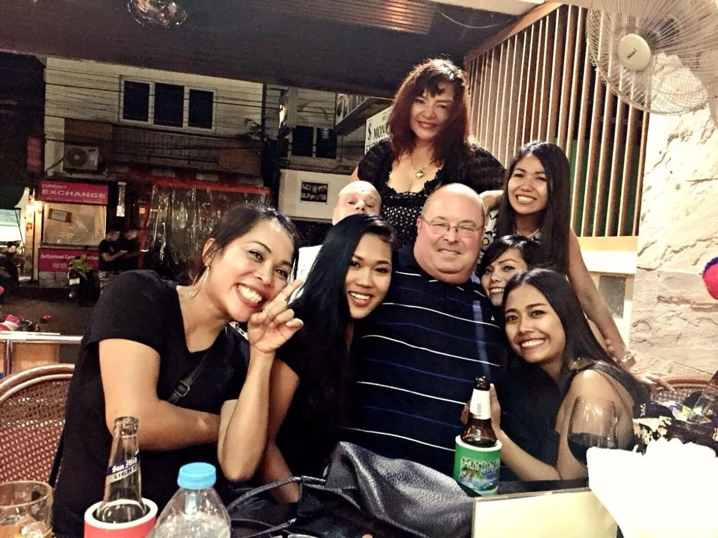 Lounge or bar in Summer Breeze Hotel