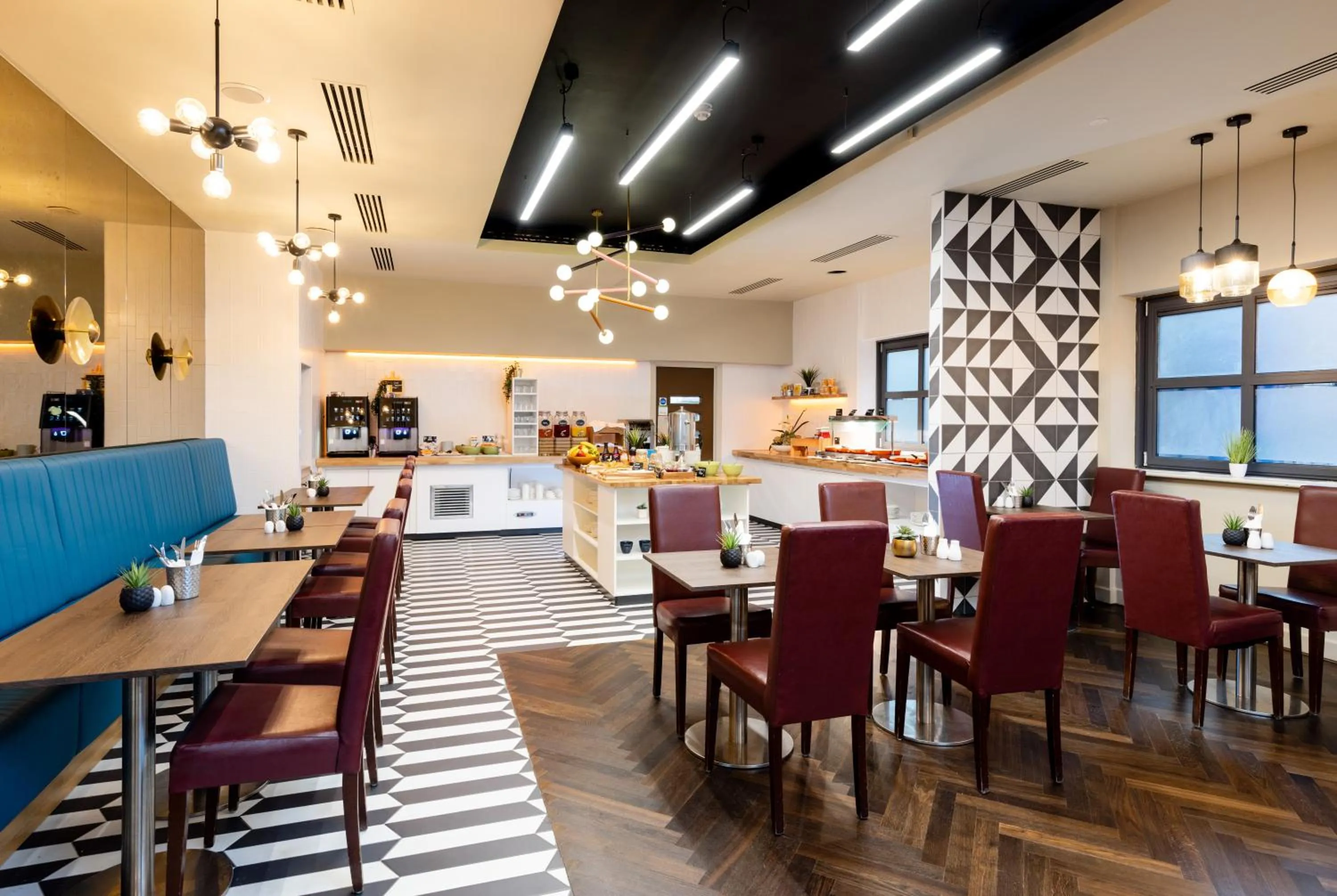 Restaurant/places to eat in Holiday Inn York City Centre by IHG
