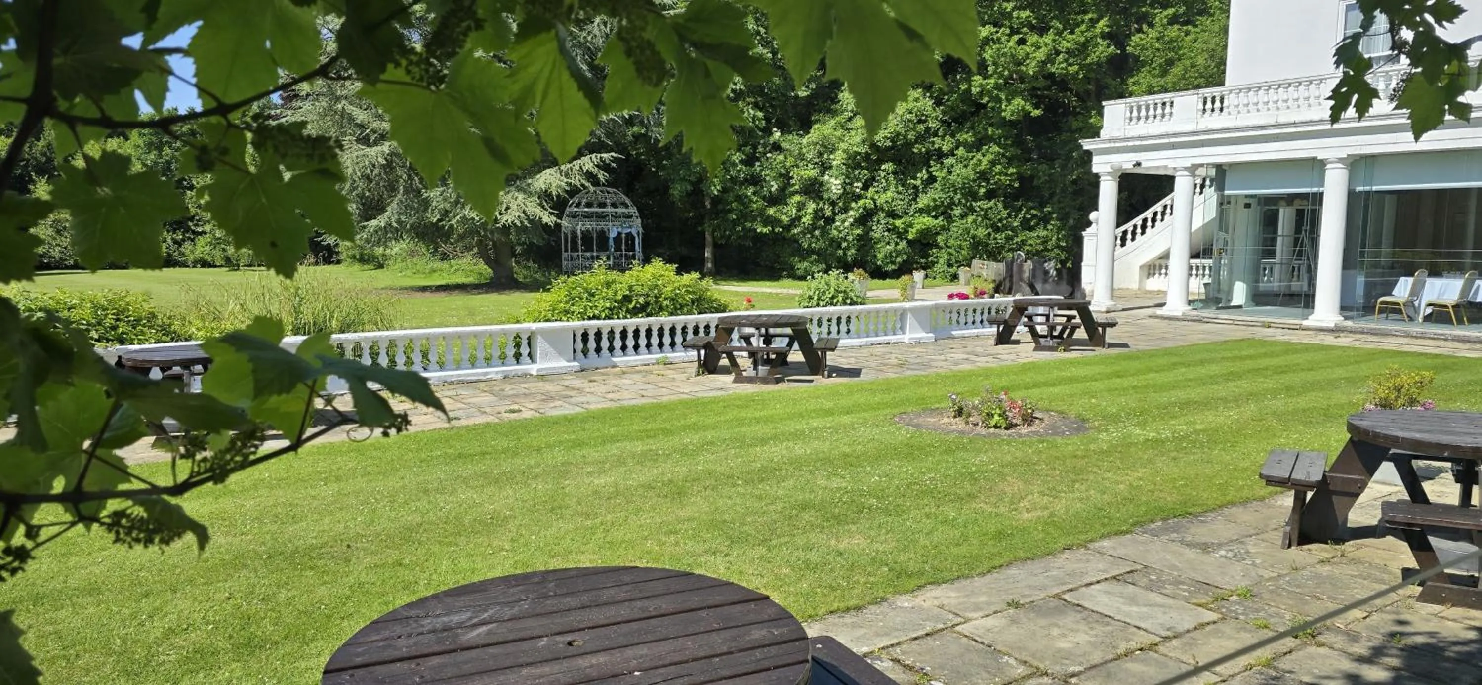 Garden in Manor Of Groves Hotel, Golf & Health Club