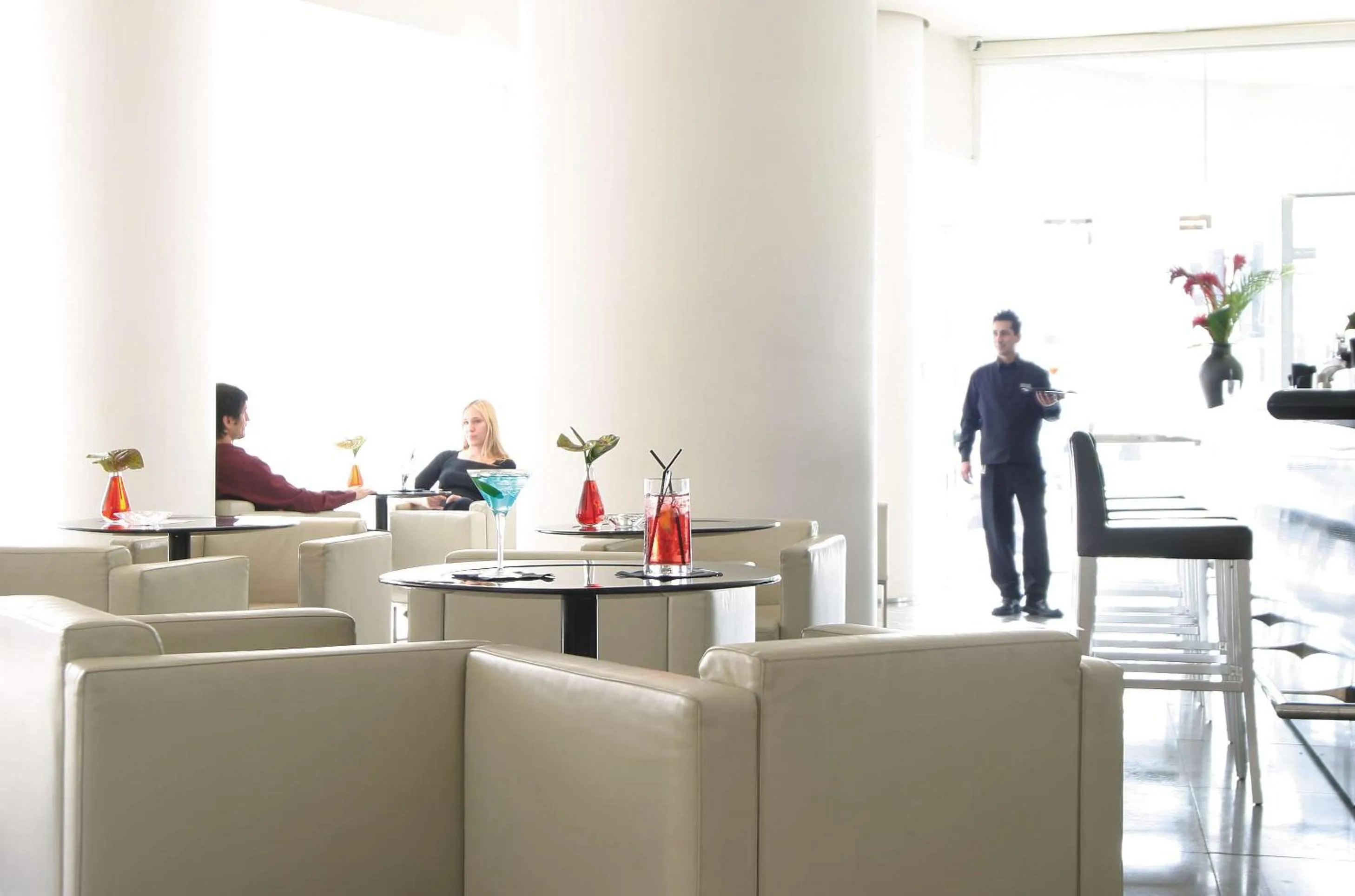 Lounge or bar in Park Plaza Leeds