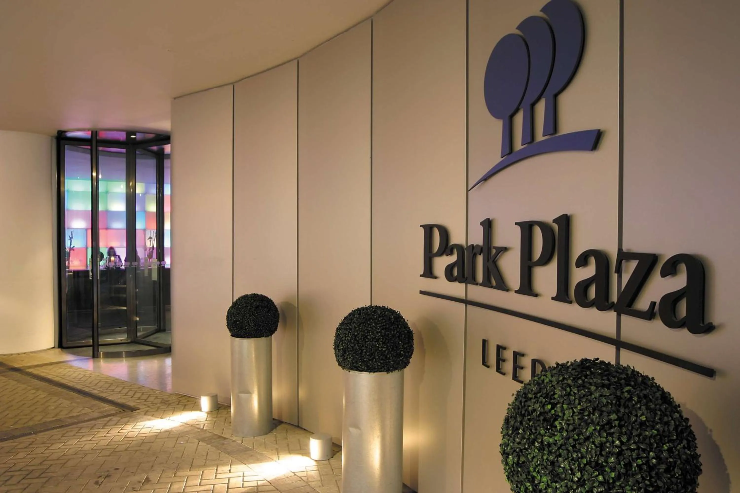 Property building in Park Plaza Leeds